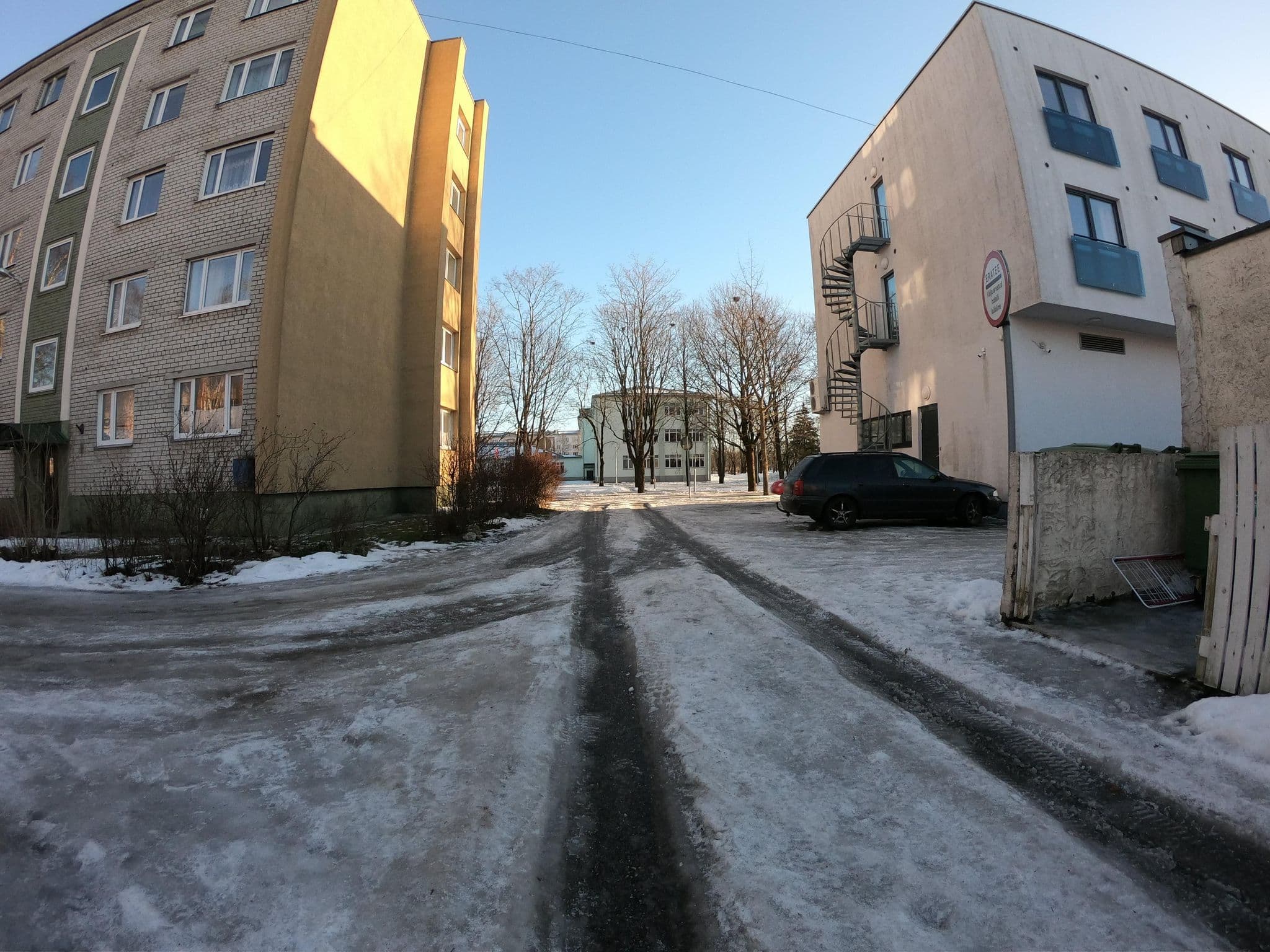 Street view near Astra Hotell, Pärnu — © richlv (CC BY-SA · Mapillary)