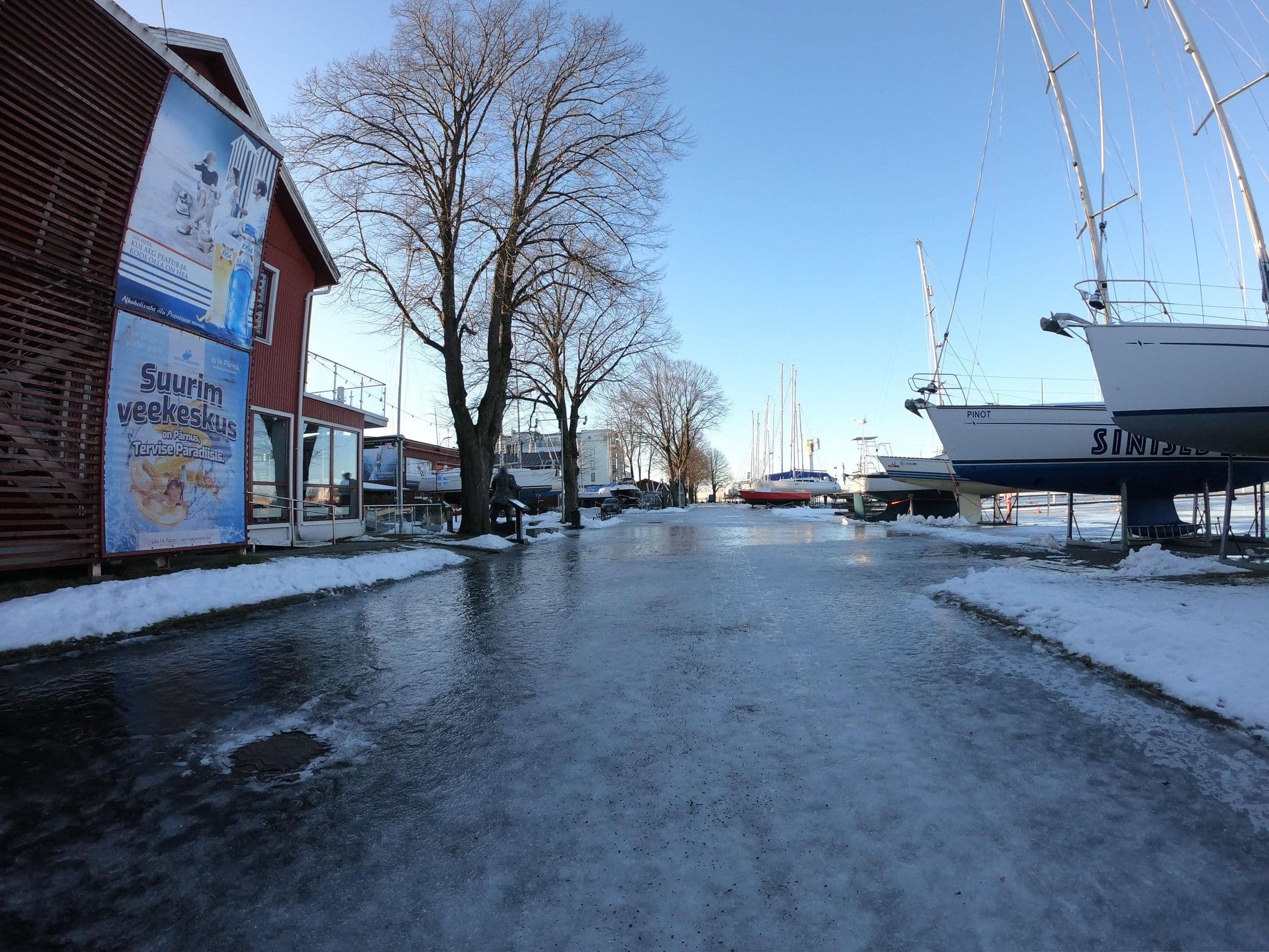 Street view near Pärnu Jahtklubi Guesthouse, Pärnu — © richlv (CC BY-SA · Mapillary)