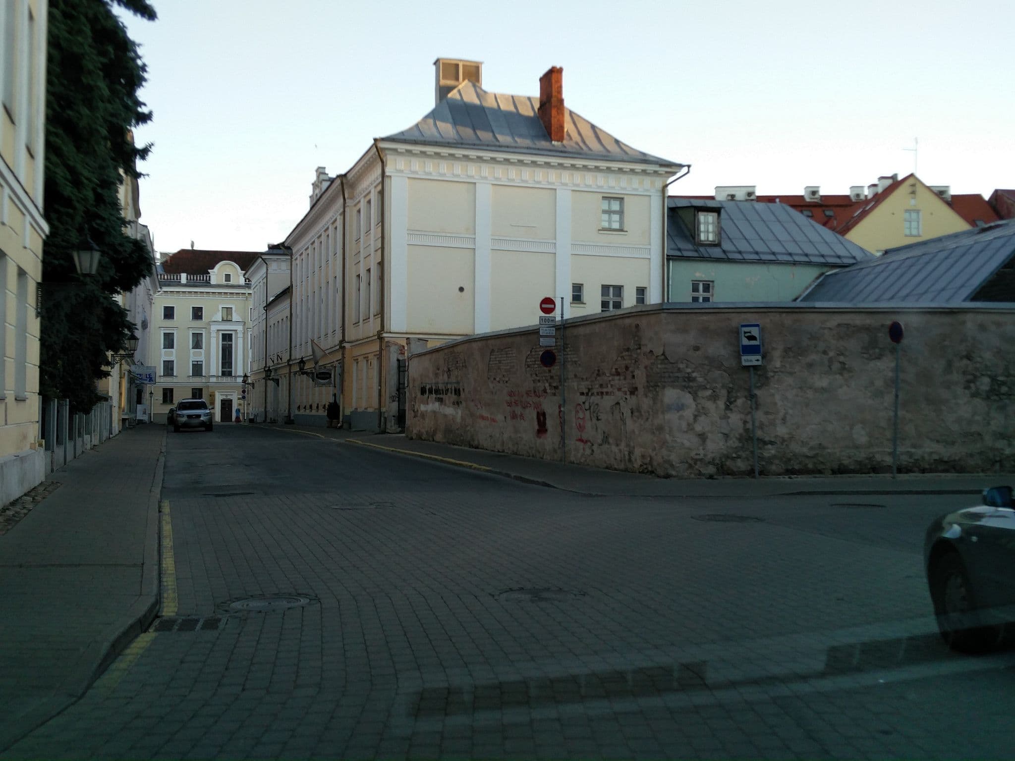 Street view near Tartu Home Apartment, Tartu — © jaakl (CC BY-SA · Mapillary)