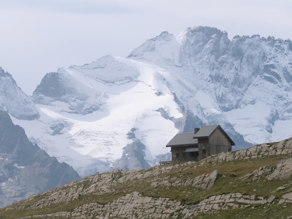 Refuge du Goléon (via Wikimedia Commons, CC BY-SA 4.0)