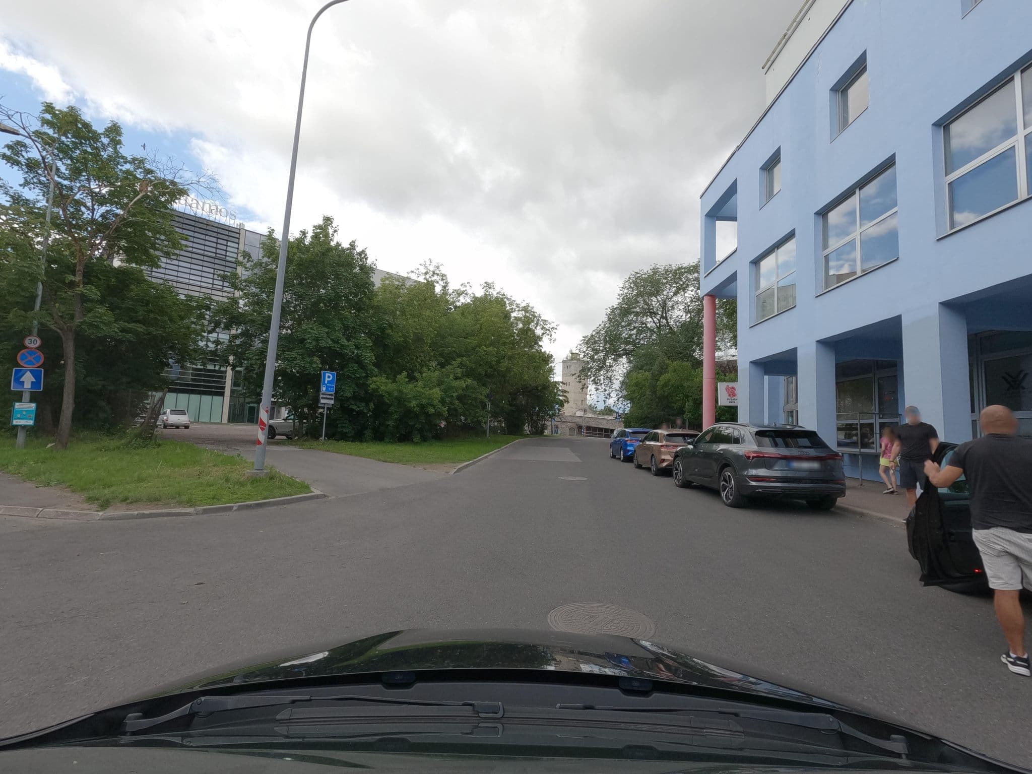 Street view near Šīvakara Hata, Kesklinn — © ESTmapper1001 (CC BY-SA · Mapillary)