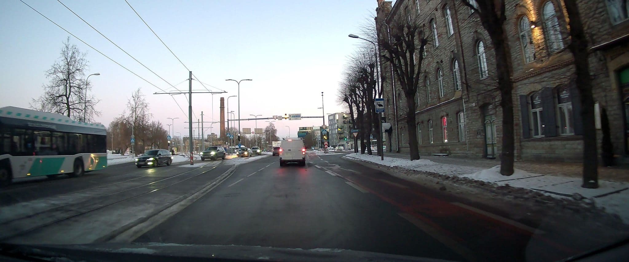 Street view near Mere Puiestee Apartments, Tallinn — © ESTmapper1001 (CC BY-SA · Mapillary)