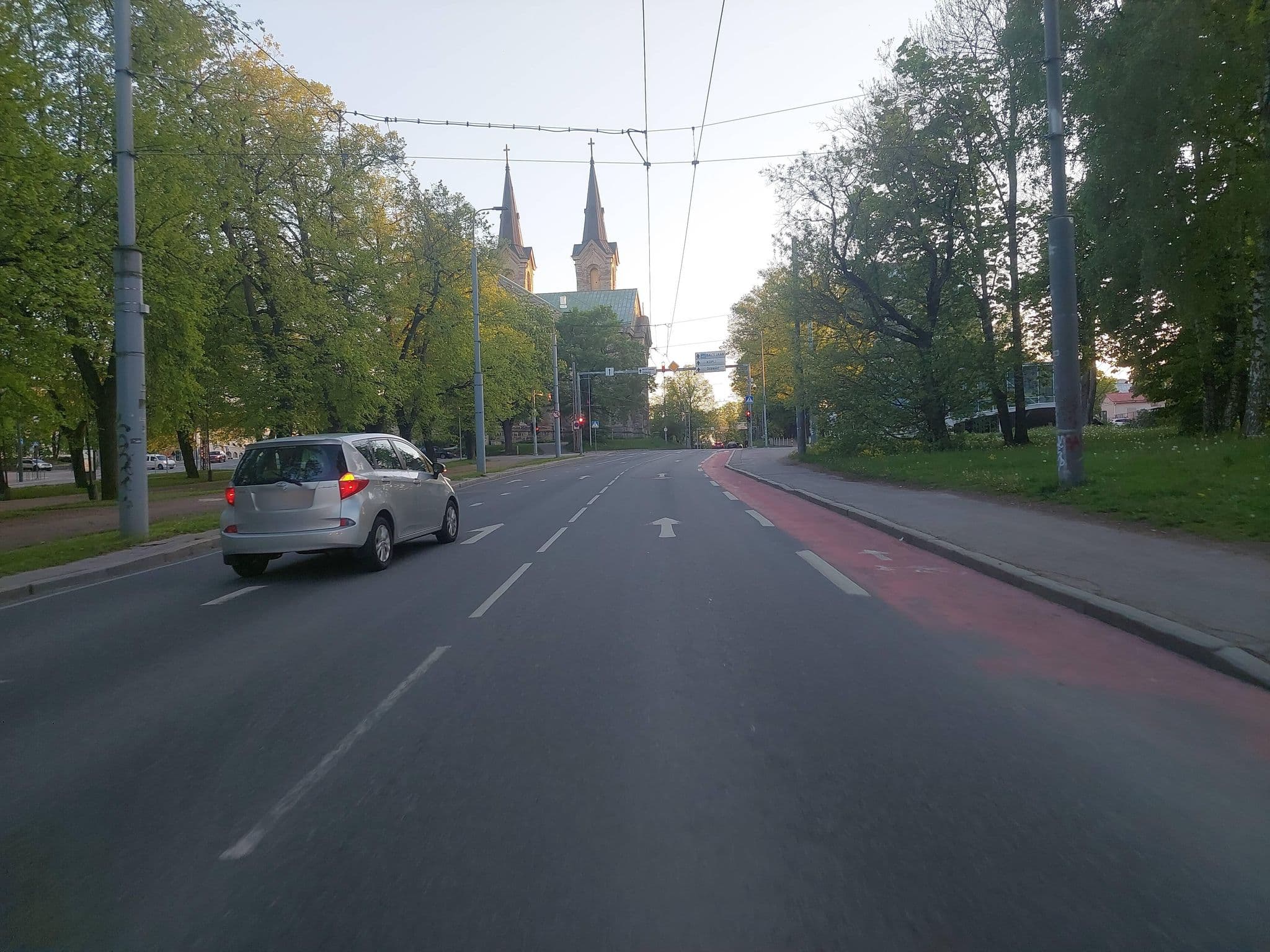 Street view near Kaarli Boulevard, Tallinn — © Apirnus (CC BY-SA · Mapillary)