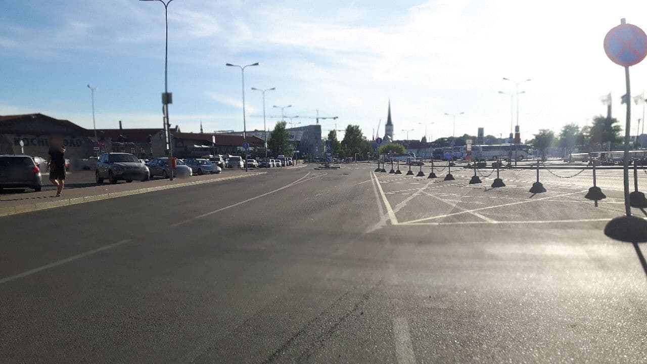 Street view near City Hotel Portus ***, Kesklinn — © changchun1 (CC BY-SA · Mapillary)