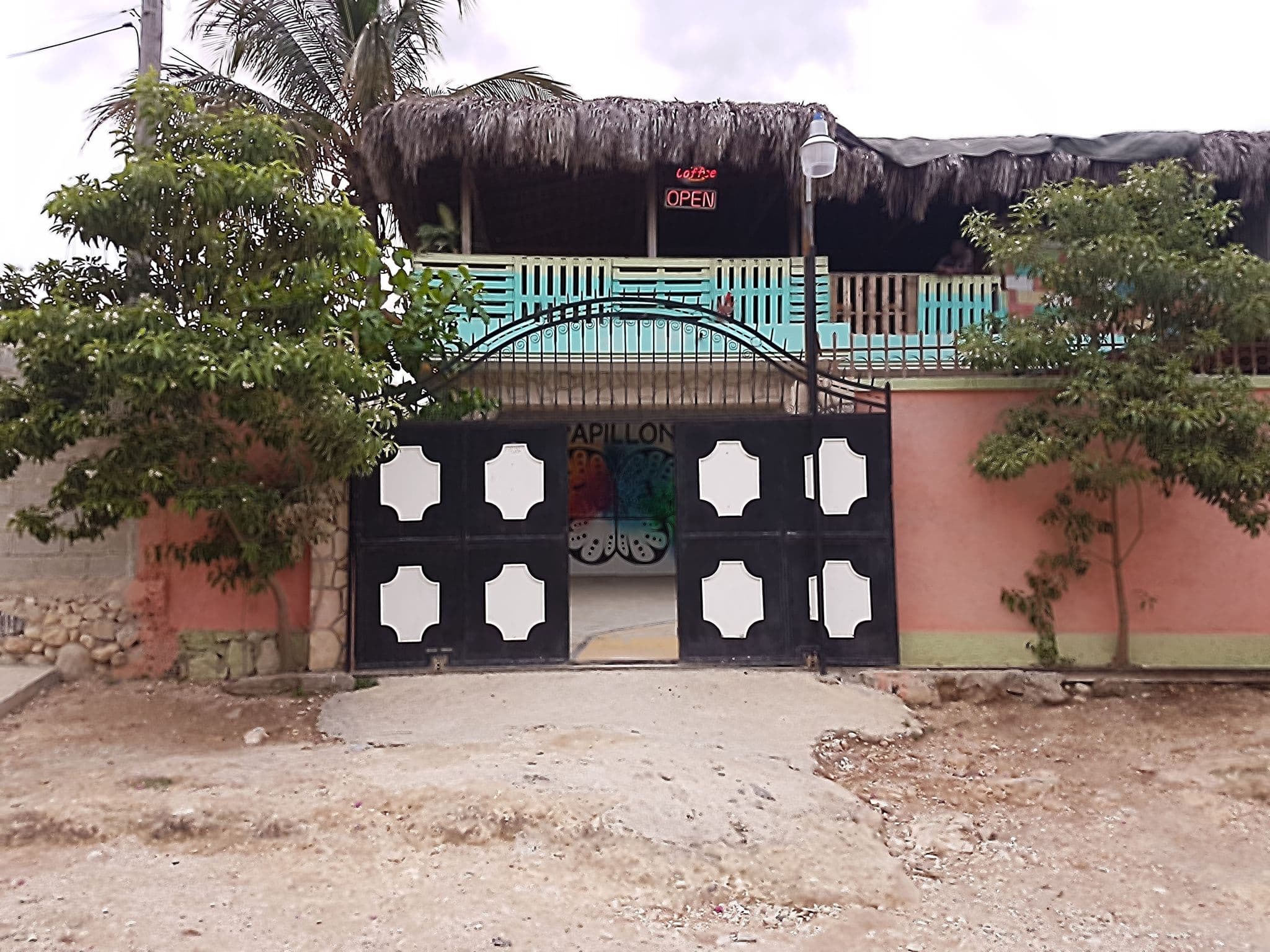 Street view near Sur La Table Restaurant, Delmas — © babel (CC BY-SA · Mapillary)