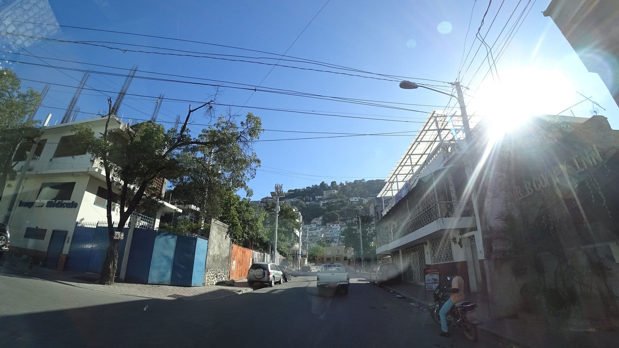 Street view near B&B Comfy Inn, Pétionville — © danbjoseph (CC BY-SA · Mapillary)