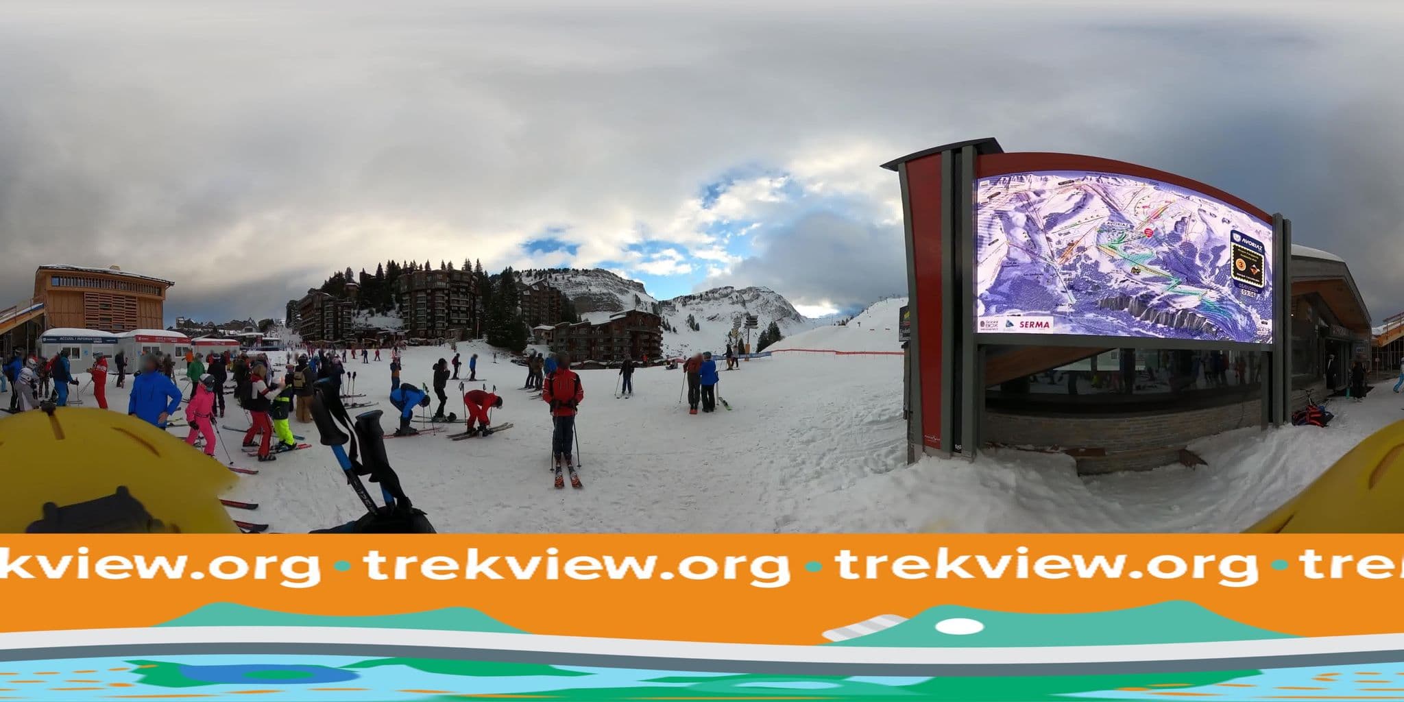 Street view near Le Clos Missaire, Samoëns — © trekviewed (CC BY-SA · Mapillary)