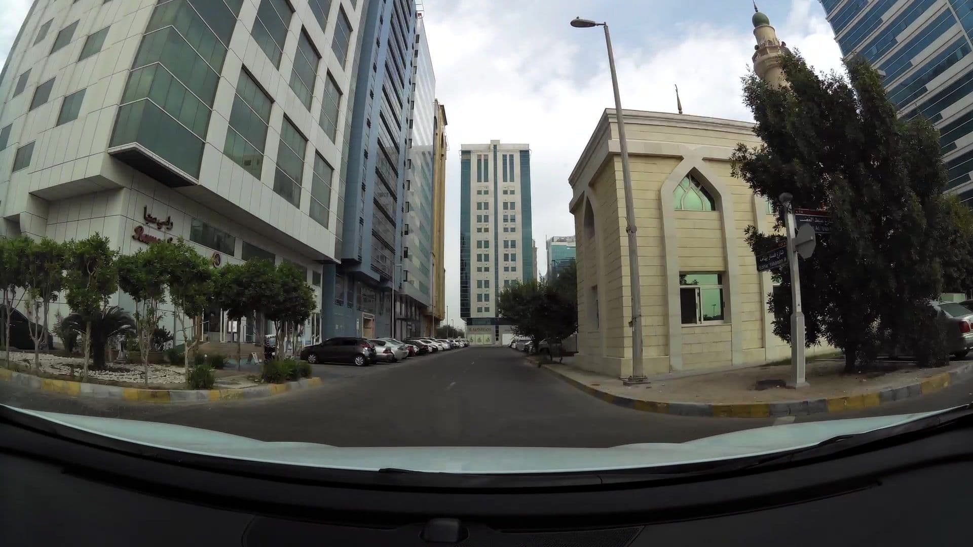 Street view near Ramee Royal Hotel Apartments, Abu Dhabi — © kaartcam (CC BY-SA · Mapillary)