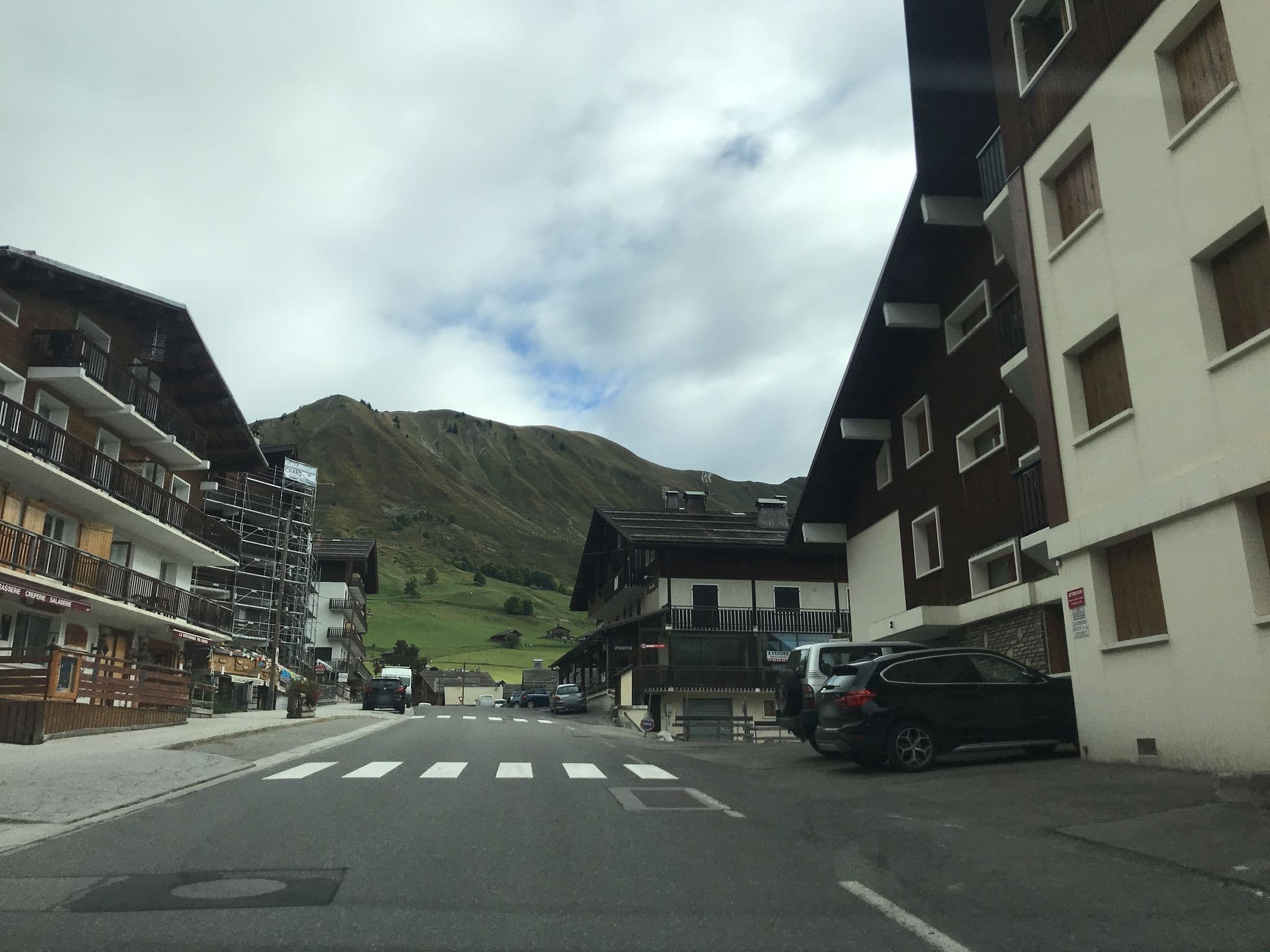 Street view near Crémallière, Le Grand-Bornand — © pgiraud (CC BY-SA · Mapillary)
