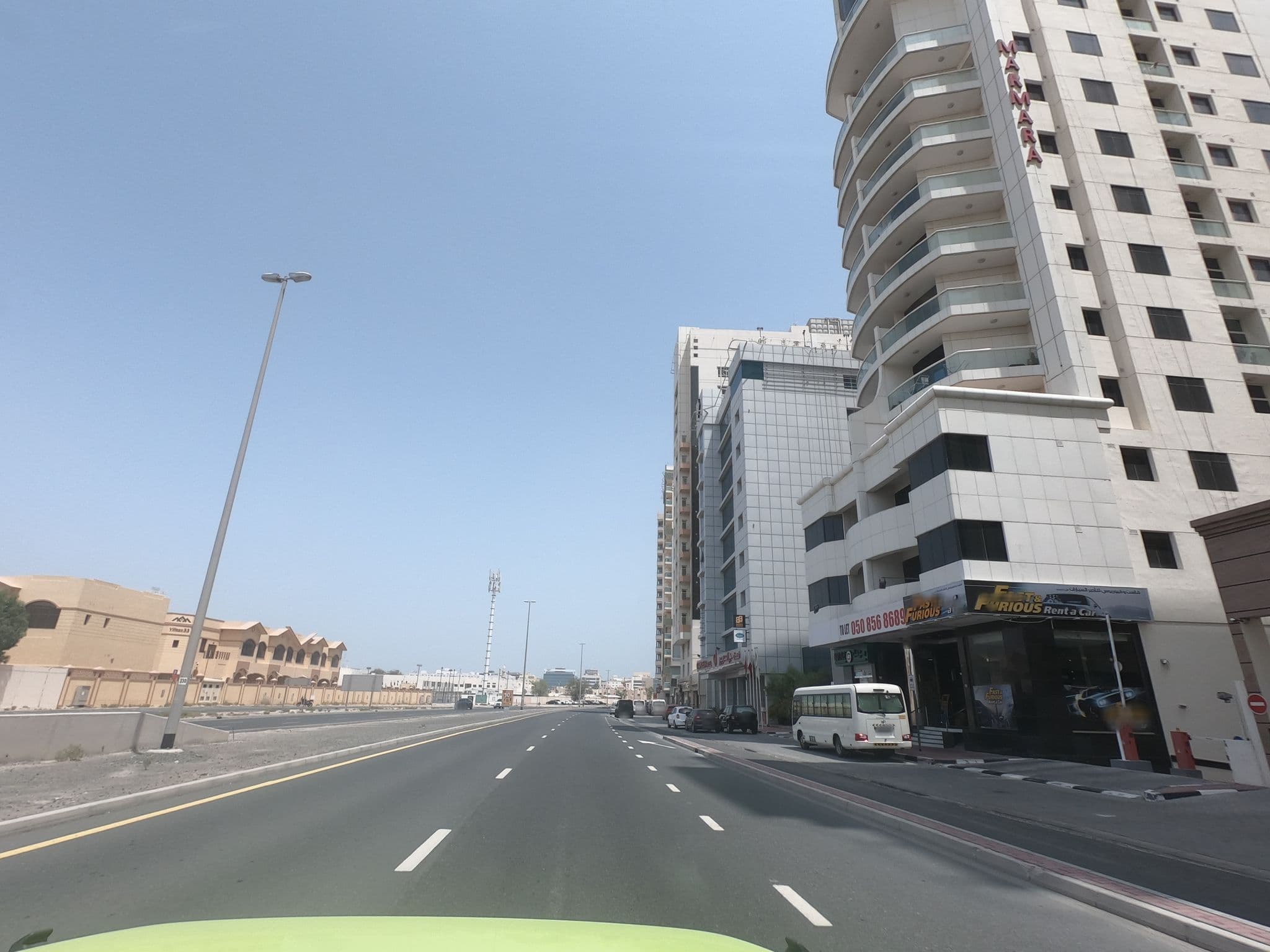 Street view near Marmara Hotel Apartmens, Al Sufouh — © countzero5 (CC BY-SA · Mapillary)