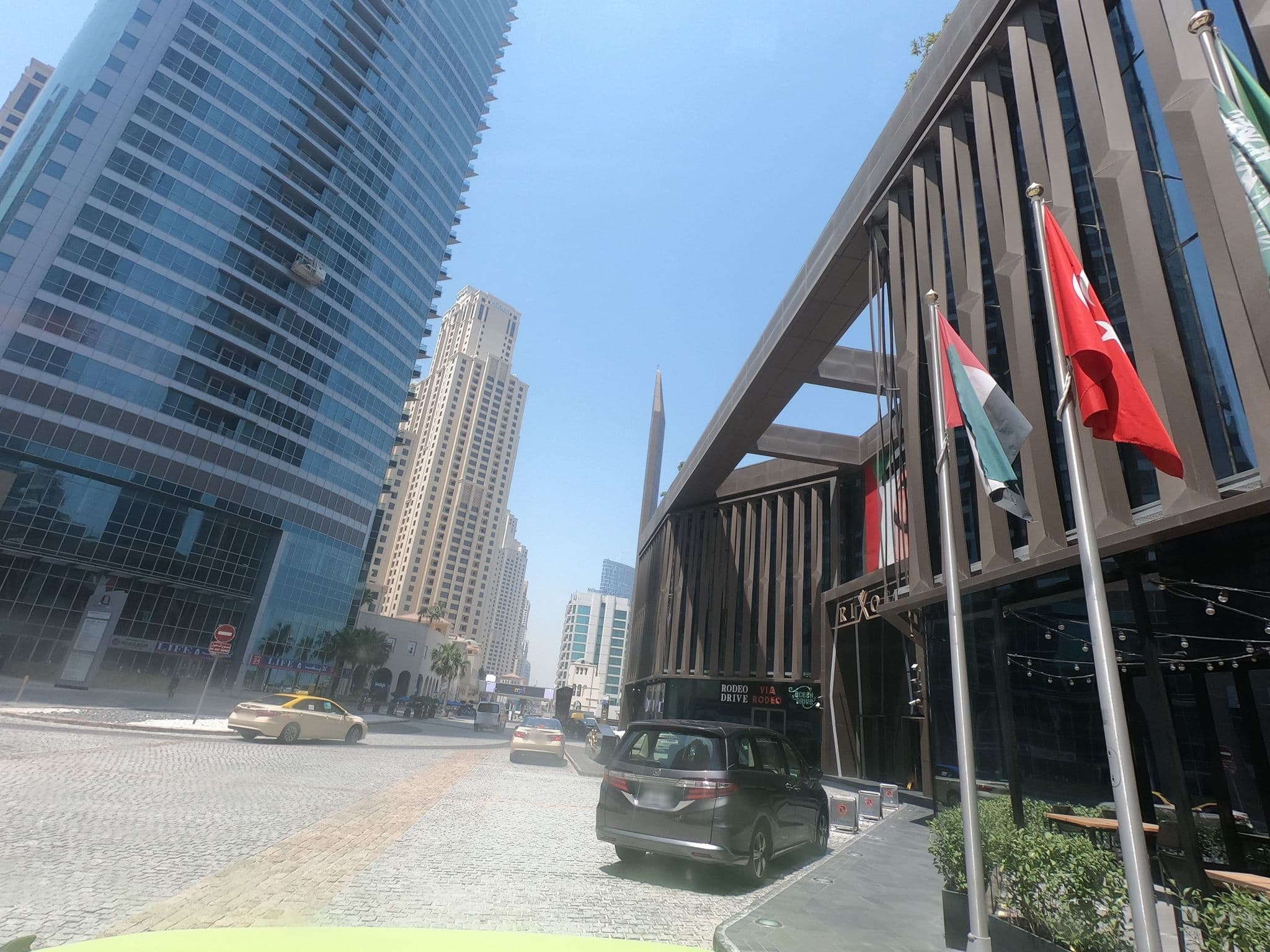 Street view near Sonder - JBR Suites, Dubai Marina — © countzero5 (CC BY-SA · Mapillary)