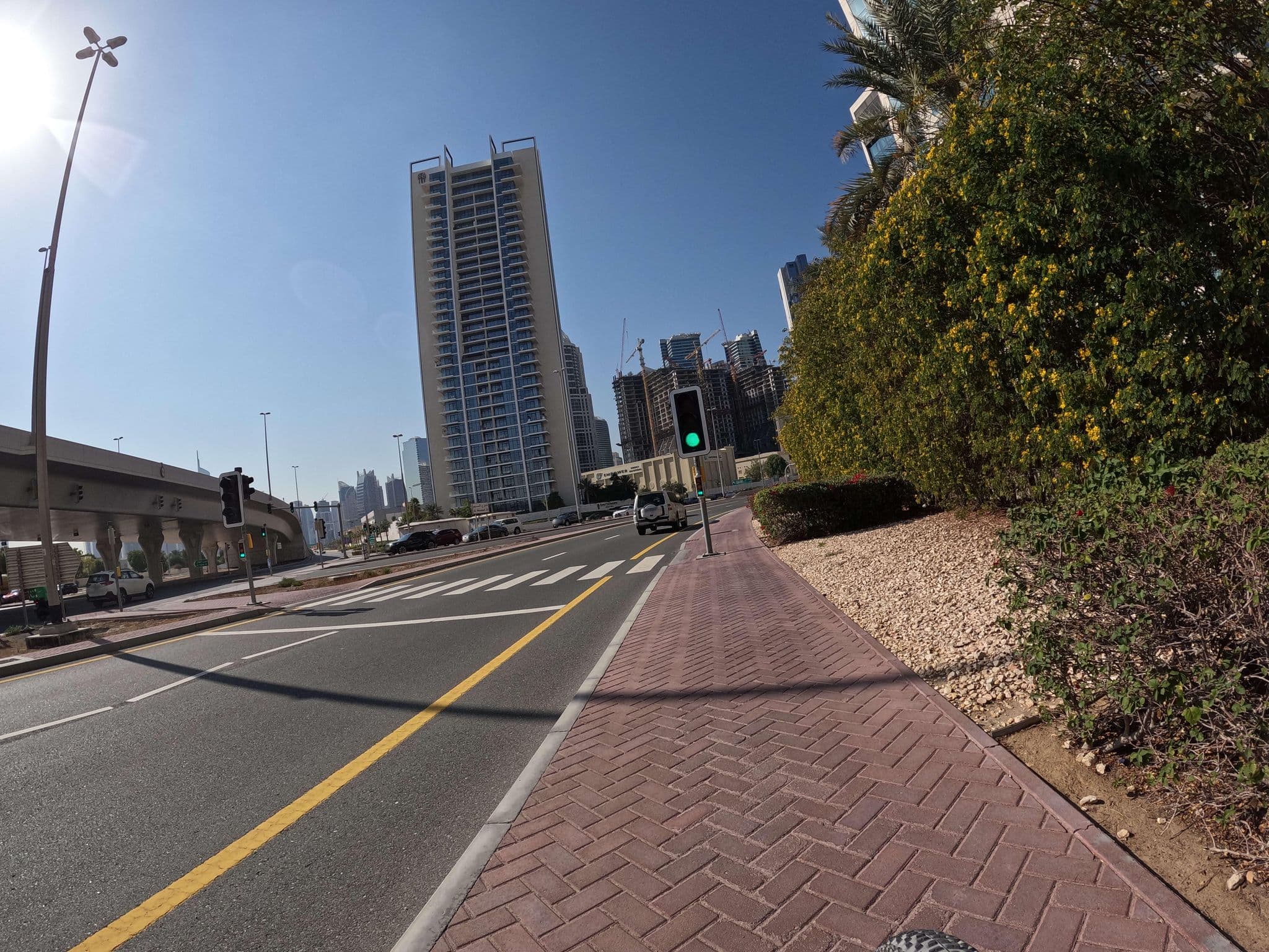 Street view near Vida Emirates Hills, Dubai Marina — © countzero5 (CC BY-SA · Mapillary)