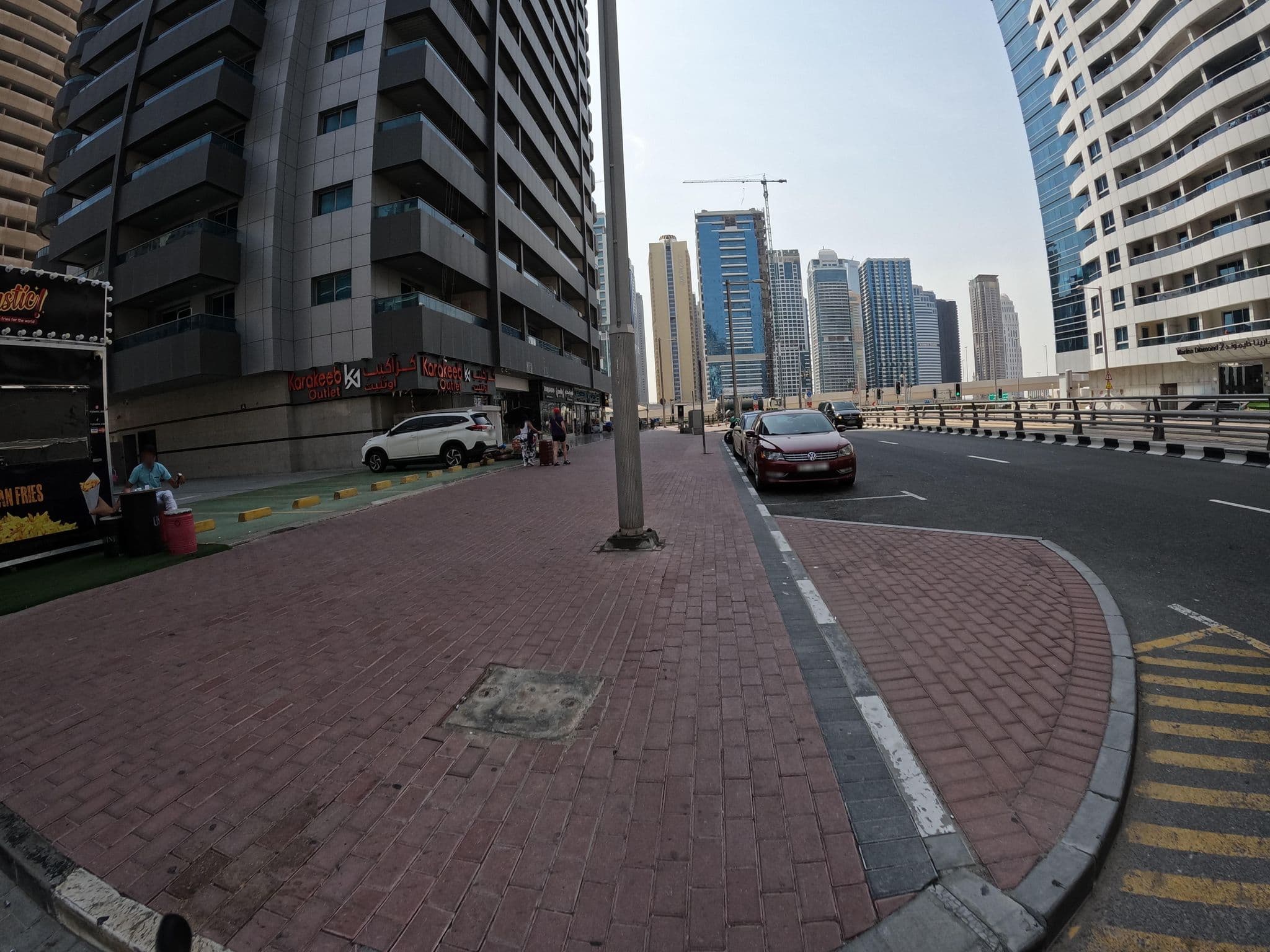 Street view near Luxury Living, Dubai Marina — © countzero5 (CC BY-SA · Mapillary)