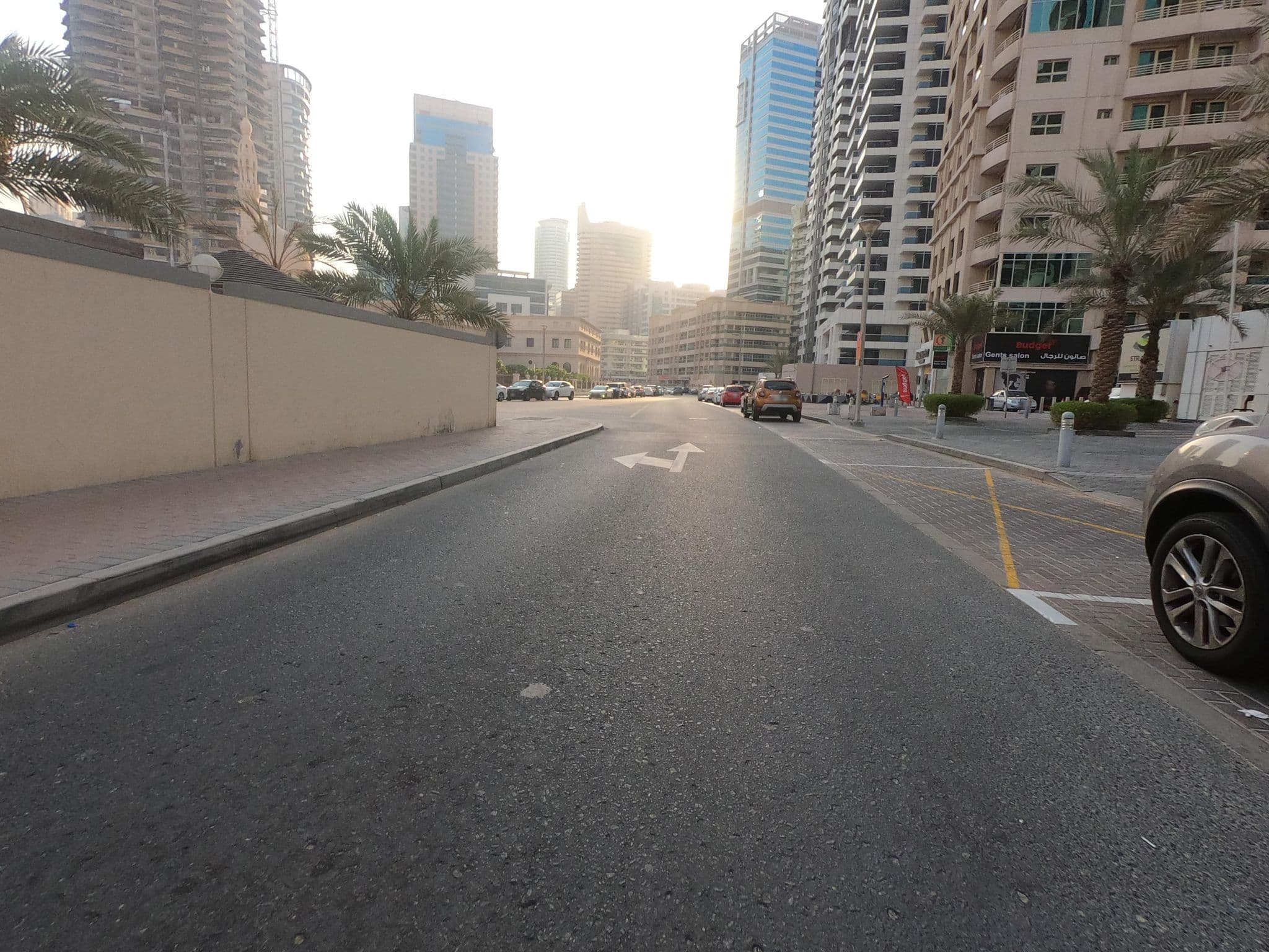 Street view near Al mina meeting room - Ramada Jumeirah Hotel, Dubai Marina — © countzero5 (CC BY-SA · Mapillary)