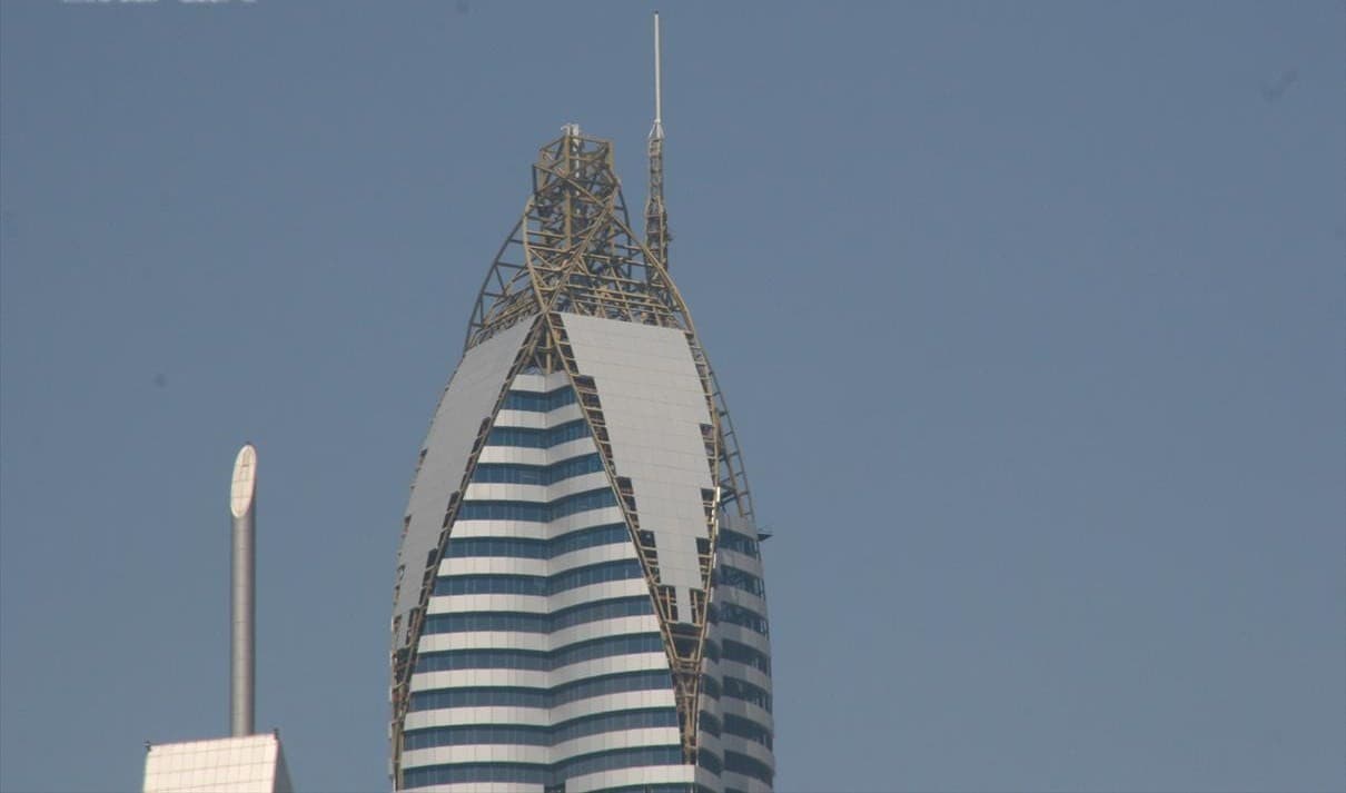 Rose Tower (via Wikimedia Commons, CC BY-SA 3.0)