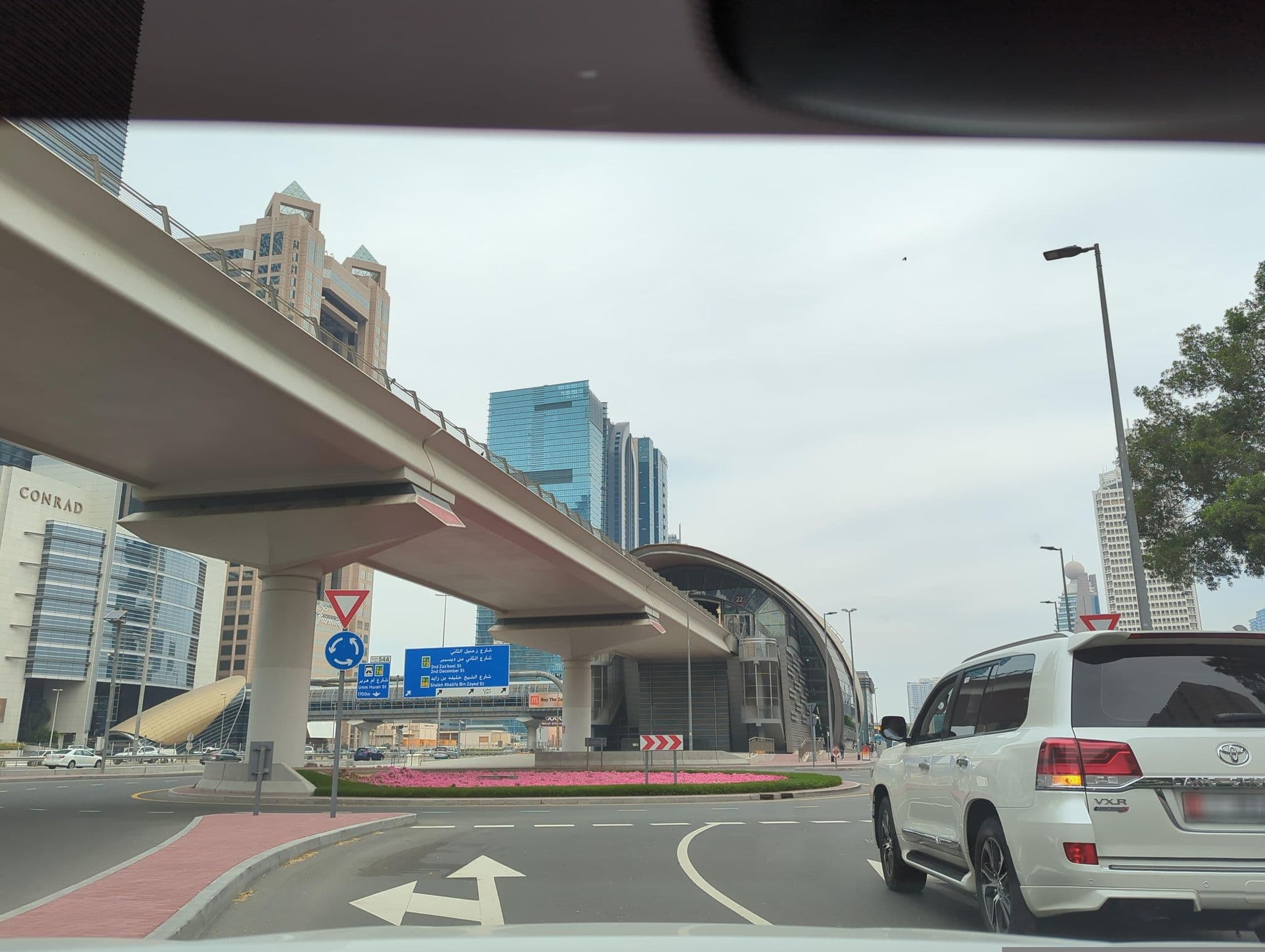 Street view near Dubai Trade Centre Hotel Apartments, As Saţwah — © Majid_Waze (CC BY-SA · Mapillary)