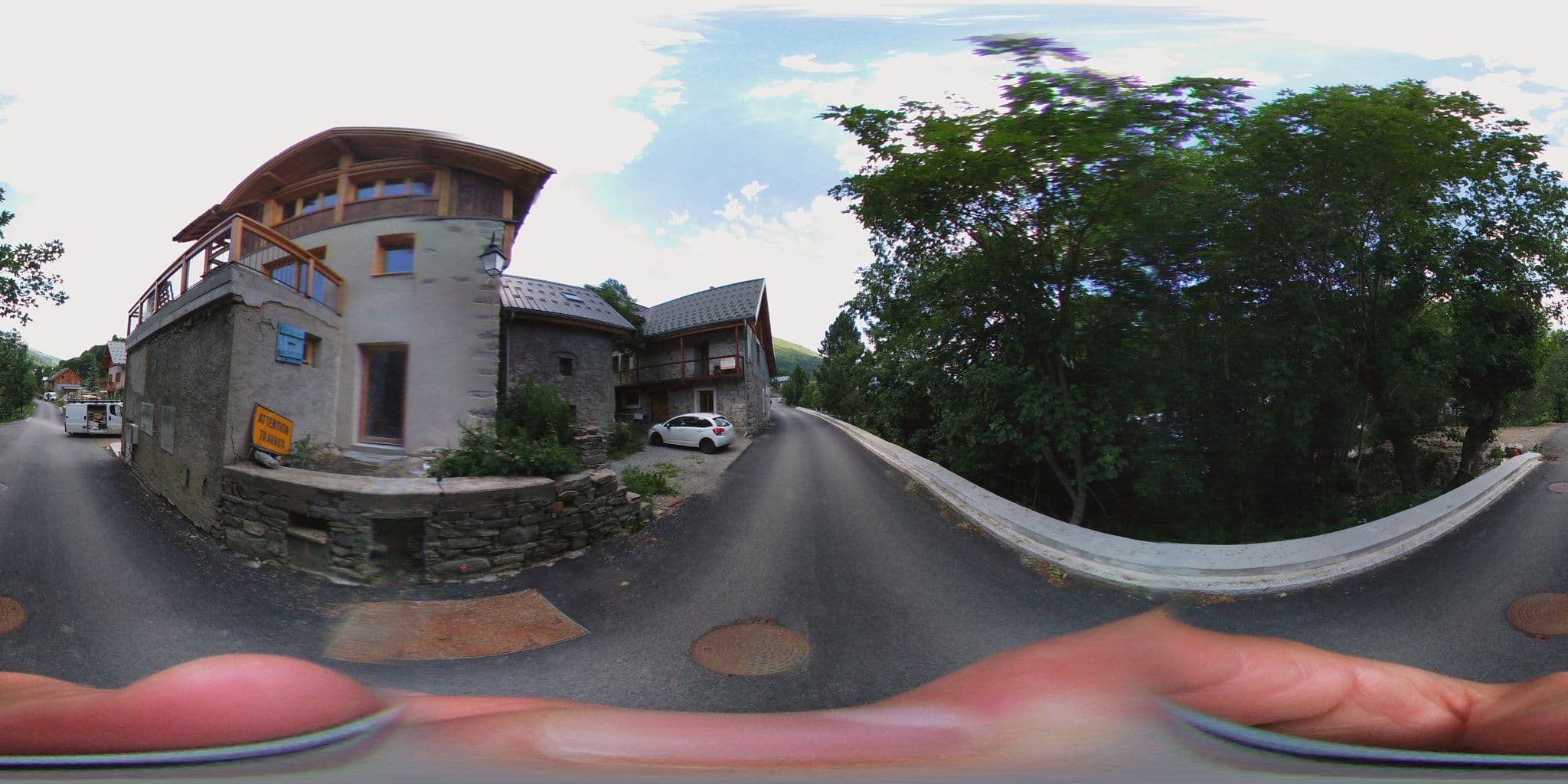 Street view near La Grange des Flocons, Valloire