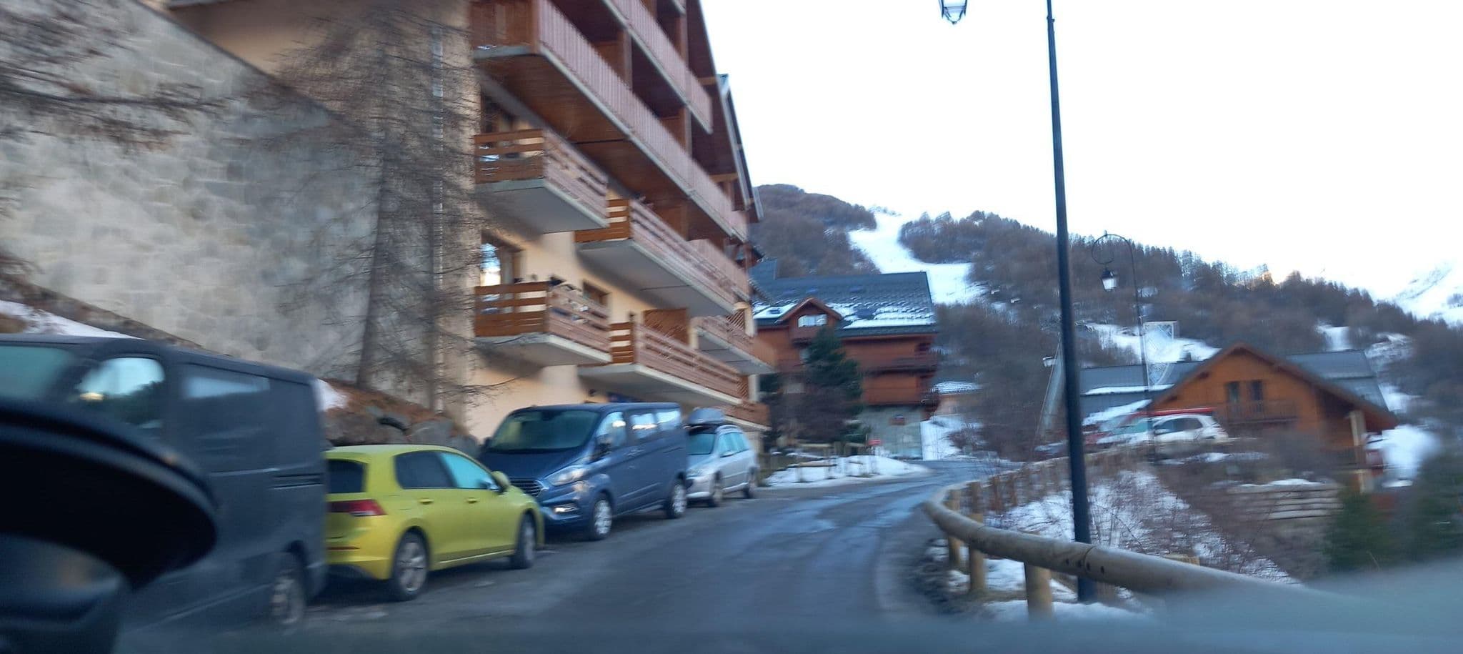 Street view near Daphnée, Valloire — © MatthieuF4FNE (CC BY-SA · Mapillary)