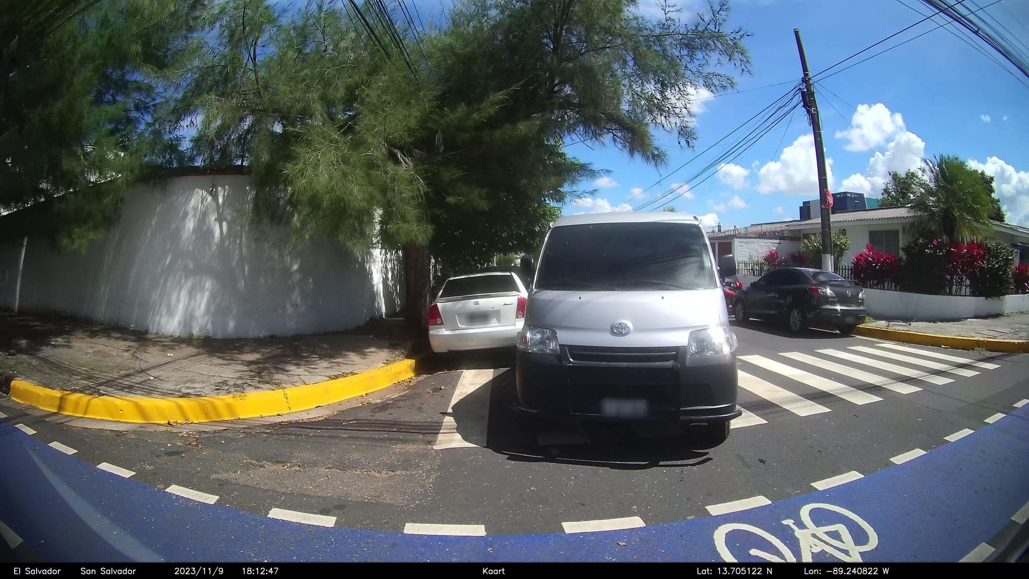 Street view near El Hotel, Antiguo Cuscatlán — © kaart_2 (CC BY-SA · Mapillary)