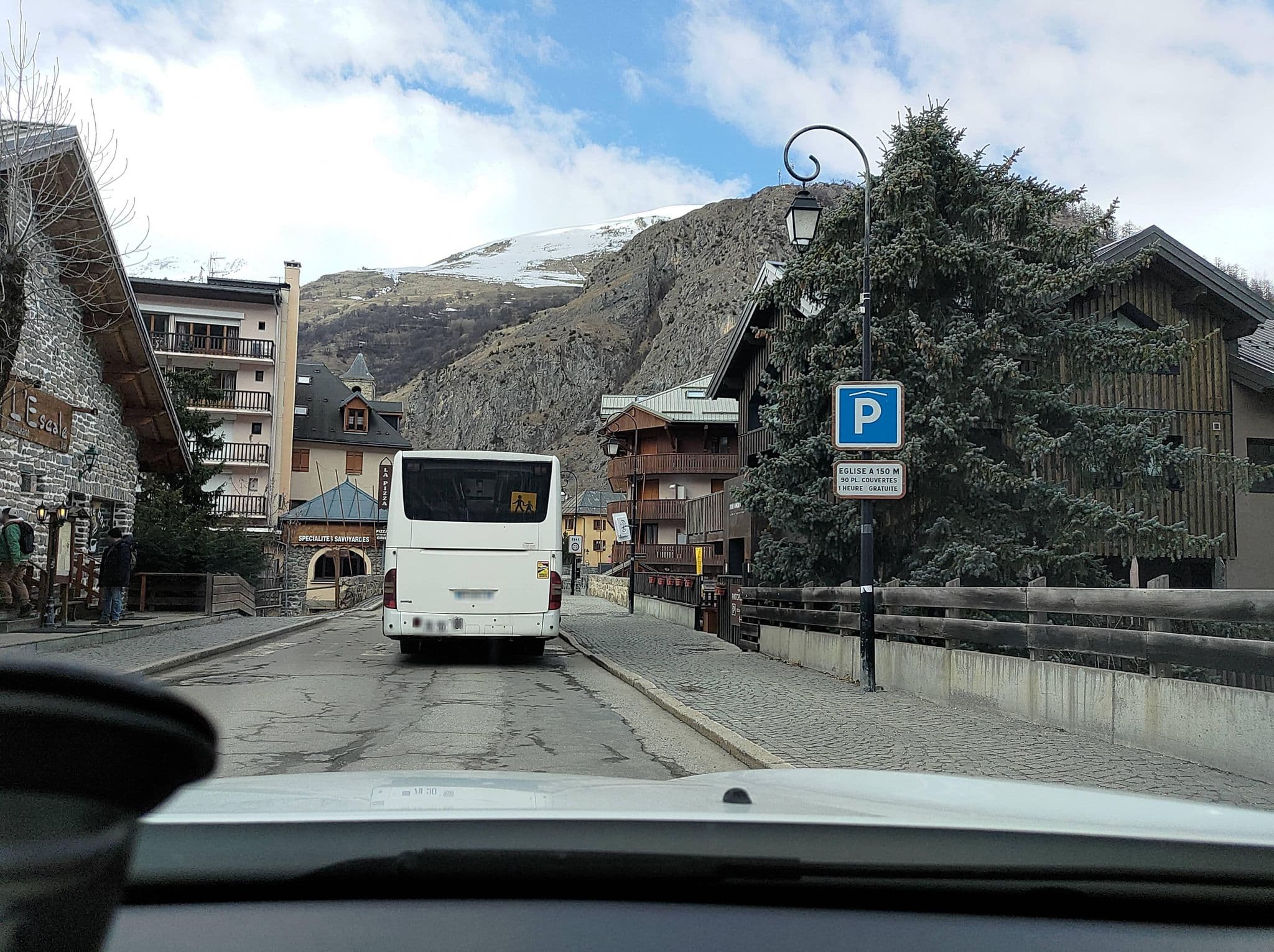 Street view near Ickory, Valloire