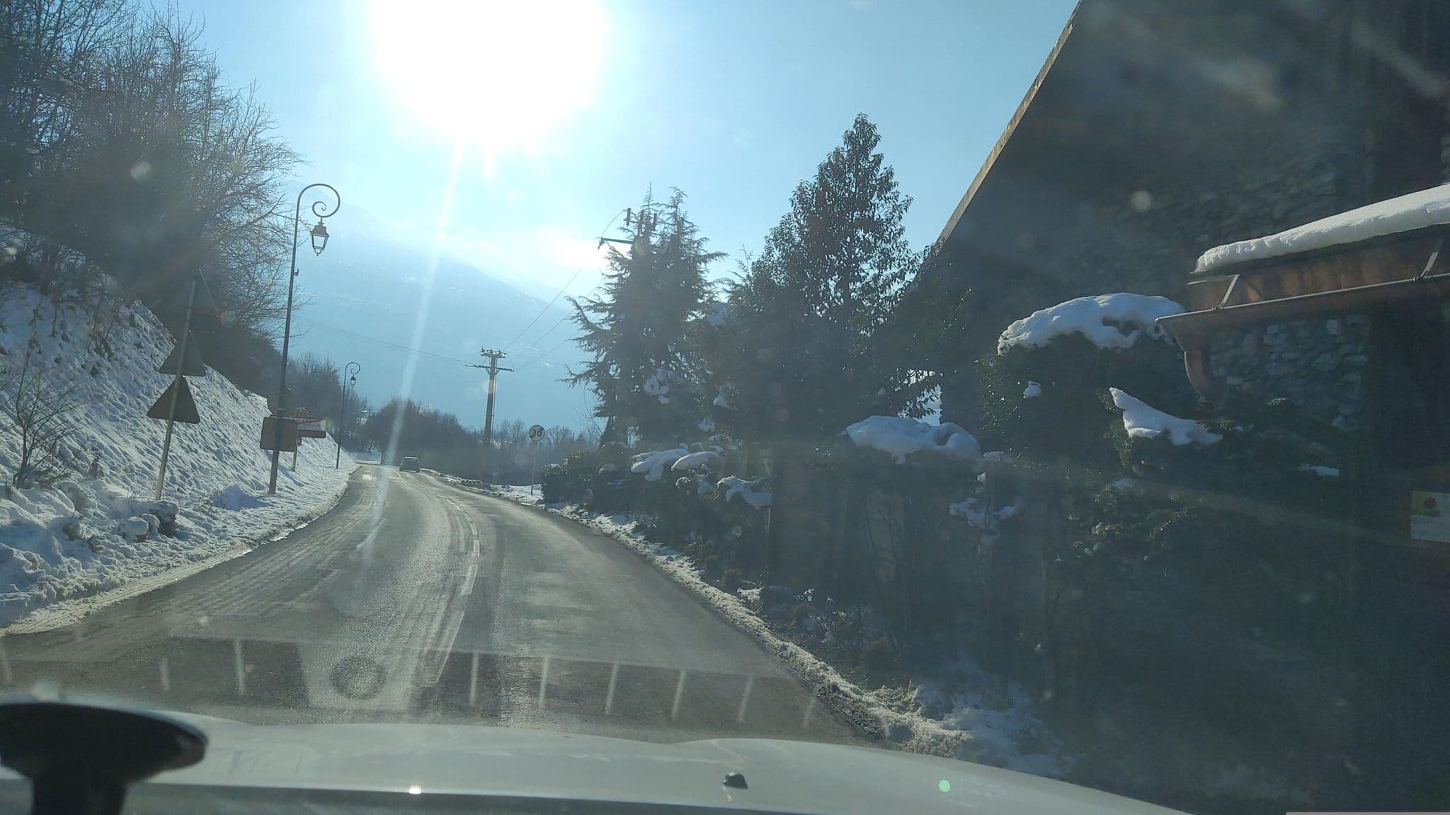 Street view near Bergerie du Miravidi, Bourg-Saint-Maurice — © MatthieuF4FNE (CC BY-SA · Mapillary)