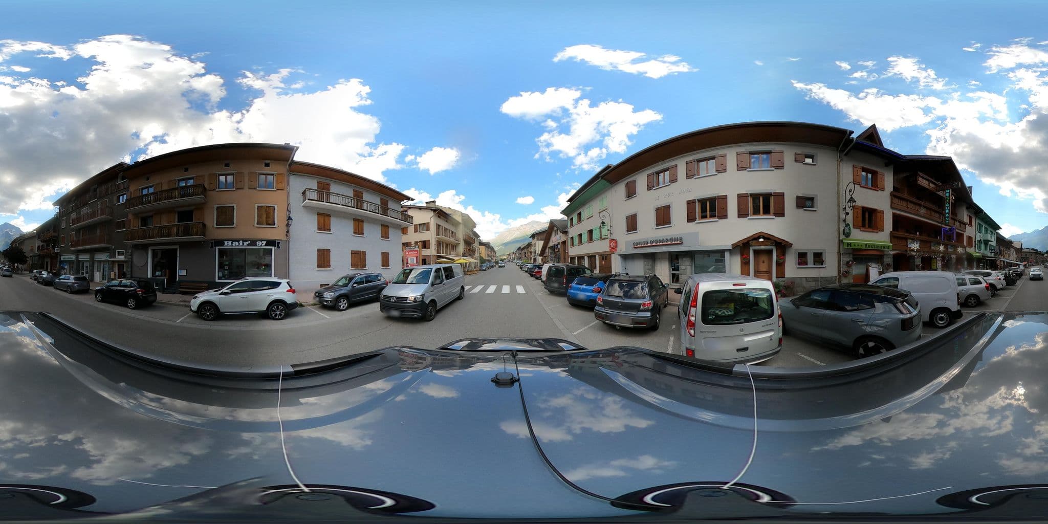 Street view near Le relais des deux cols, Modane — © eric_s (CC BY-SA · Mapillary)