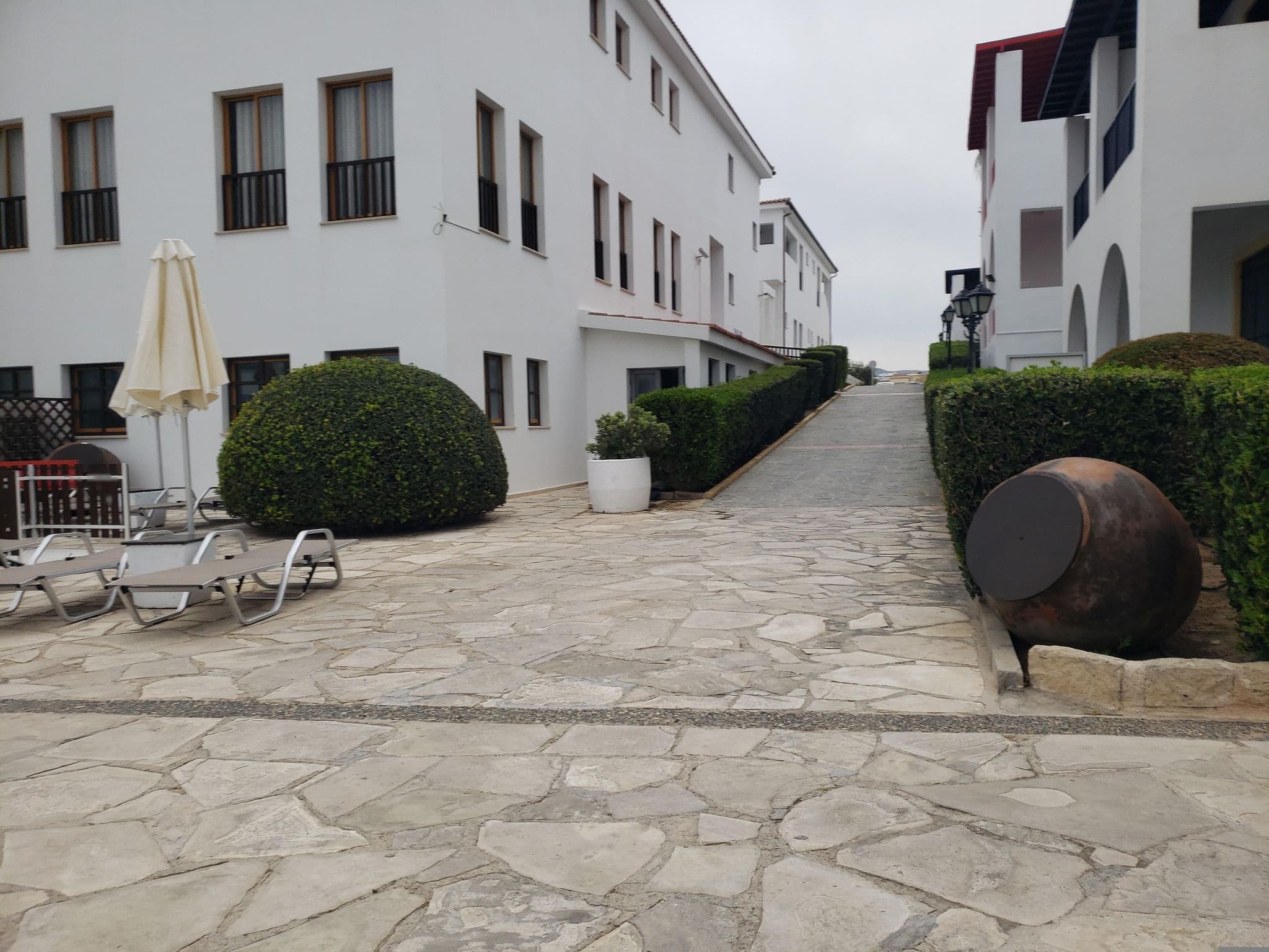Street view near Kefalos Beach Village, Paphos — © mapfool (CC BY-SA · Mapillary)