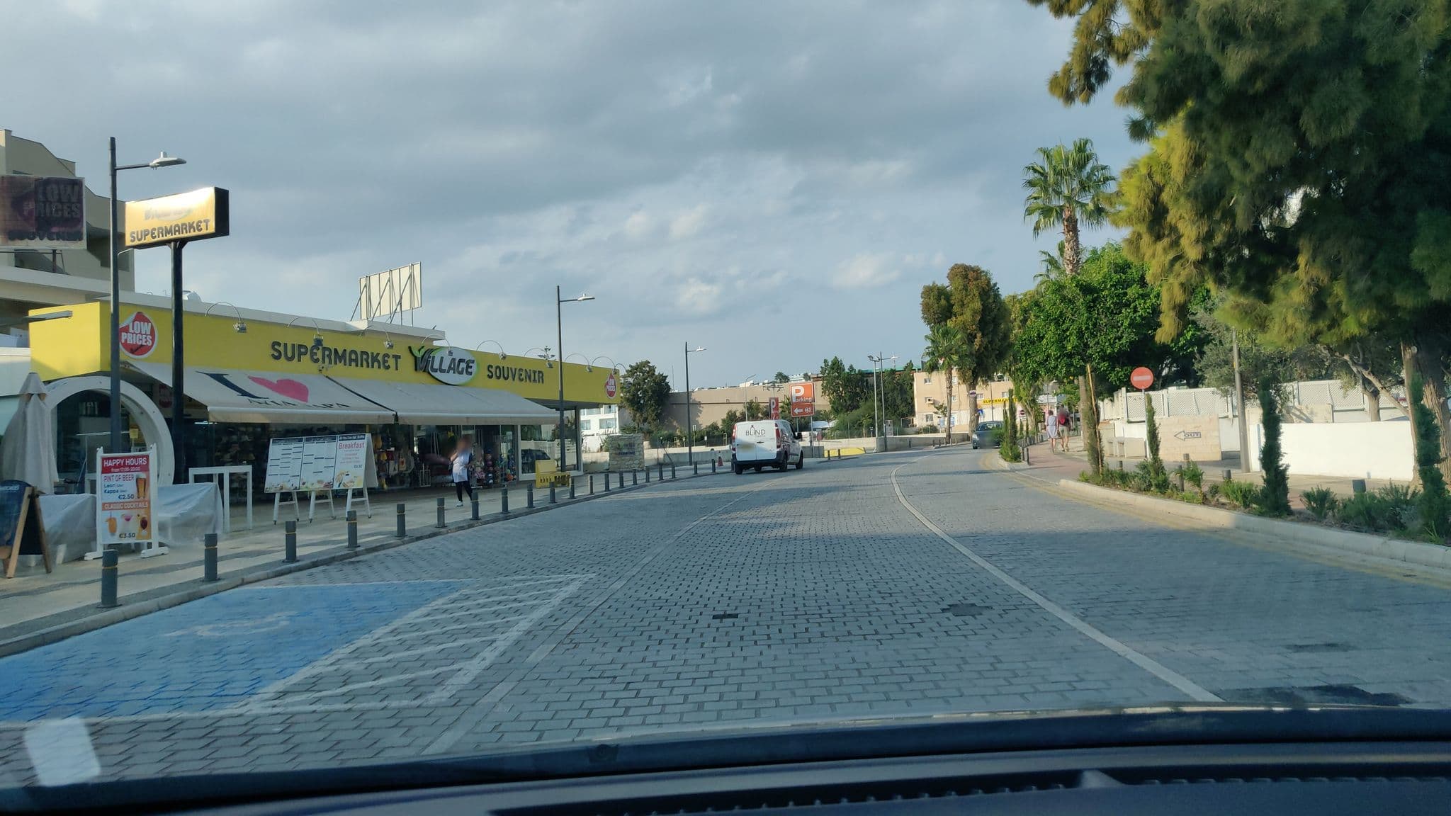 Street view near Кордубан Cyprus Хаус, Ayia Napa — © chaikovsky (CC BY-SA · Mapillary)