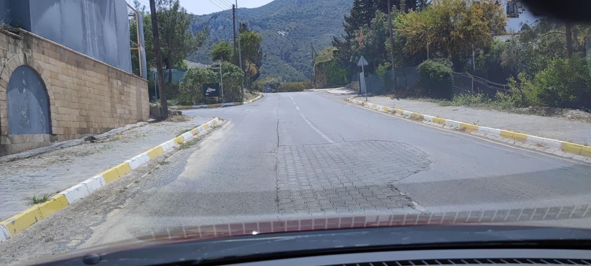 Street view near Bellapais Zone, Kyrenia — © WhanTwo (CC BY-SA · Mapillary)