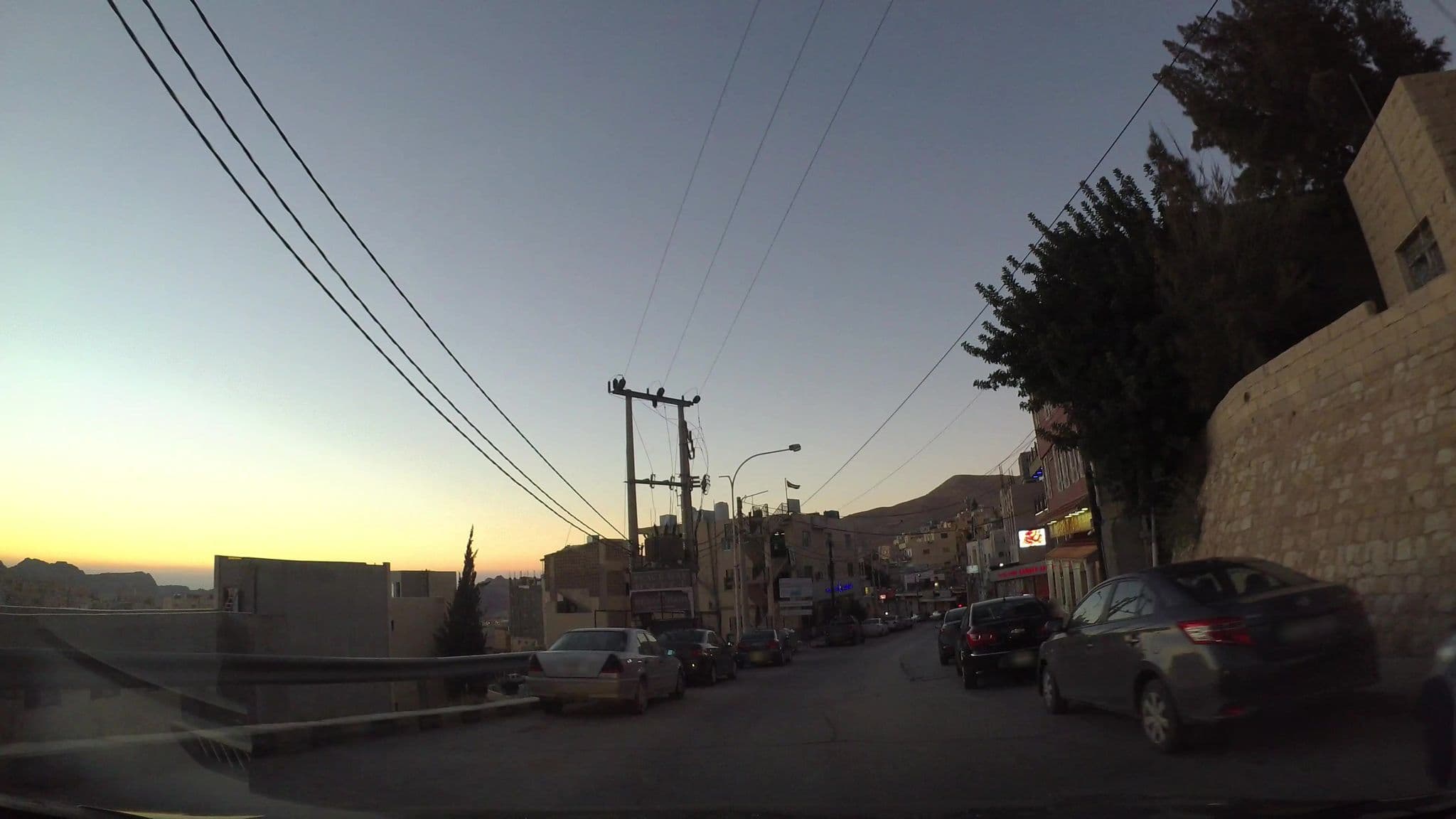 Street view near Peace Way Hotel, Wādī Mūsá — © kaartcam (CC BY-SA · Mapillary)