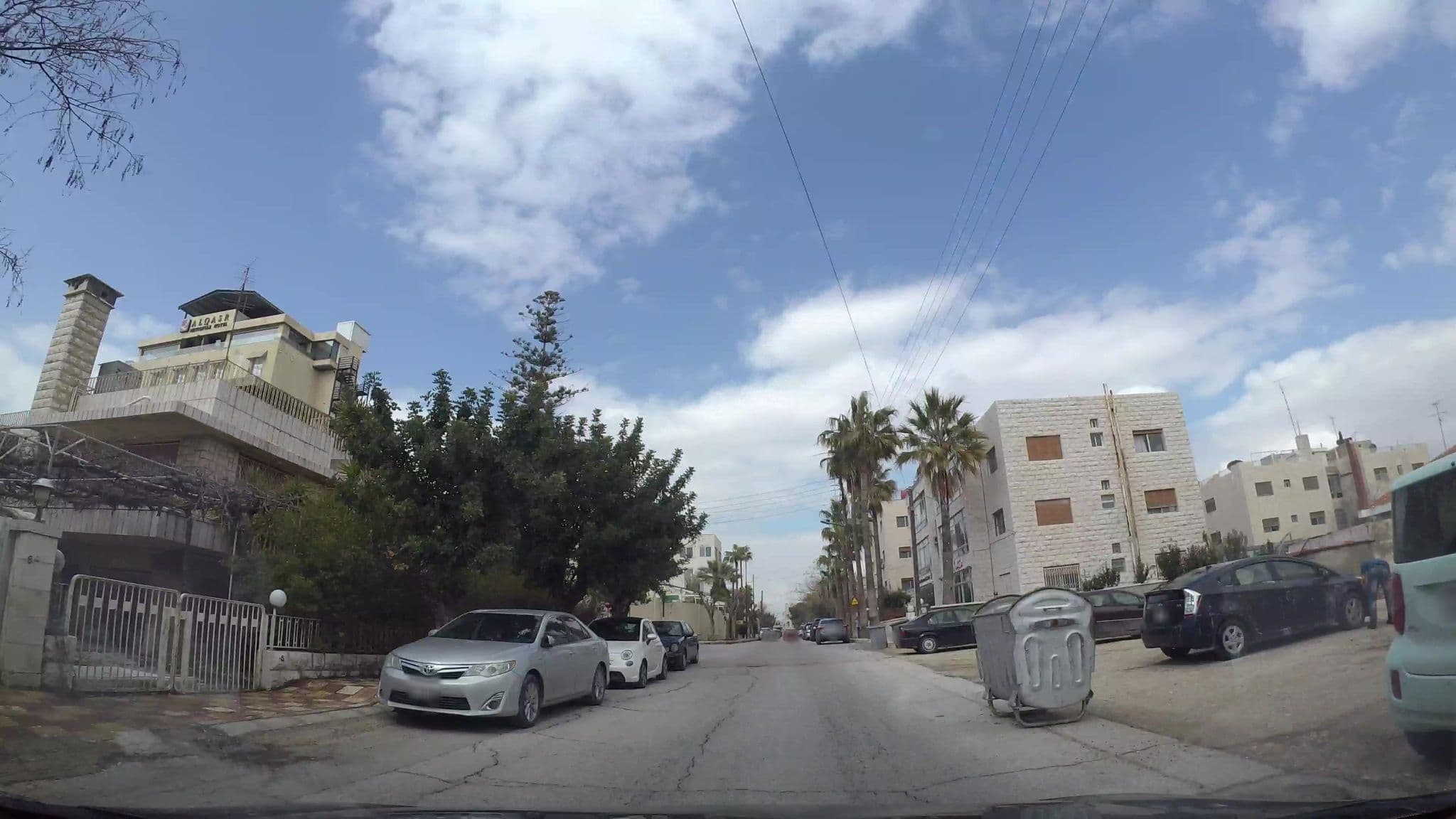 Street view near Hotel Nefertiti, Al Jubayhah — © kaart_1 (CC BY-SA · Mapillary)