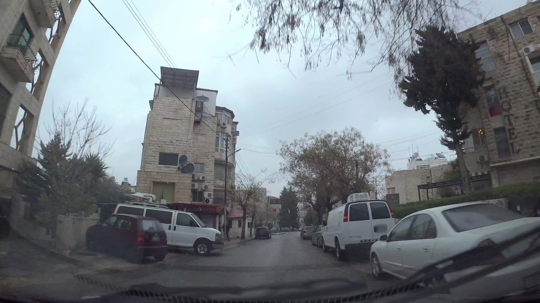 Street view near Villa Dia Guesthouse, Amman — © kaart_1 (CC BY-SA · Mapillary)