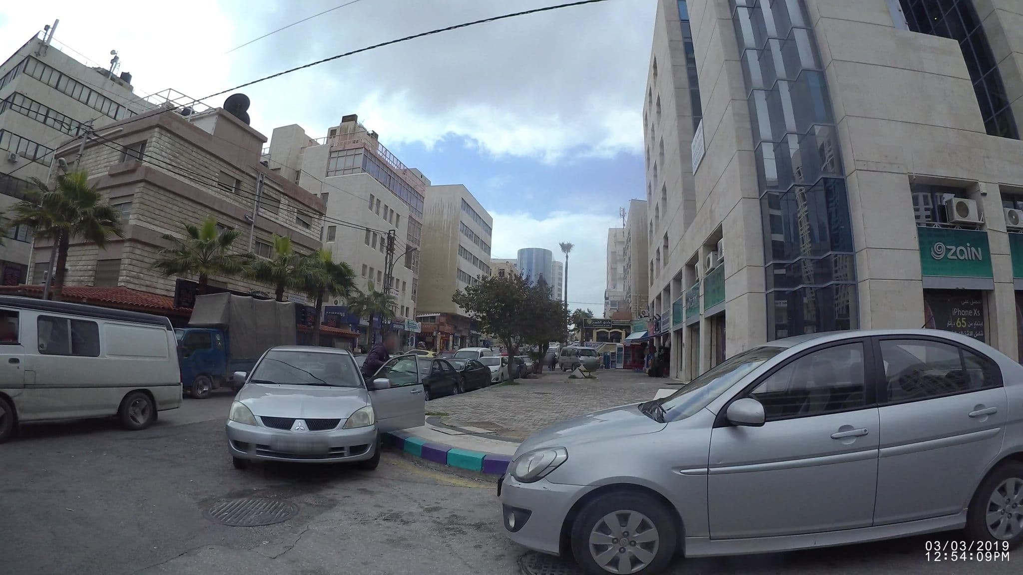 Street view near H2O Pool and Lounge, Amman — © kaart_1 (CC BY-SA · Mapillary)