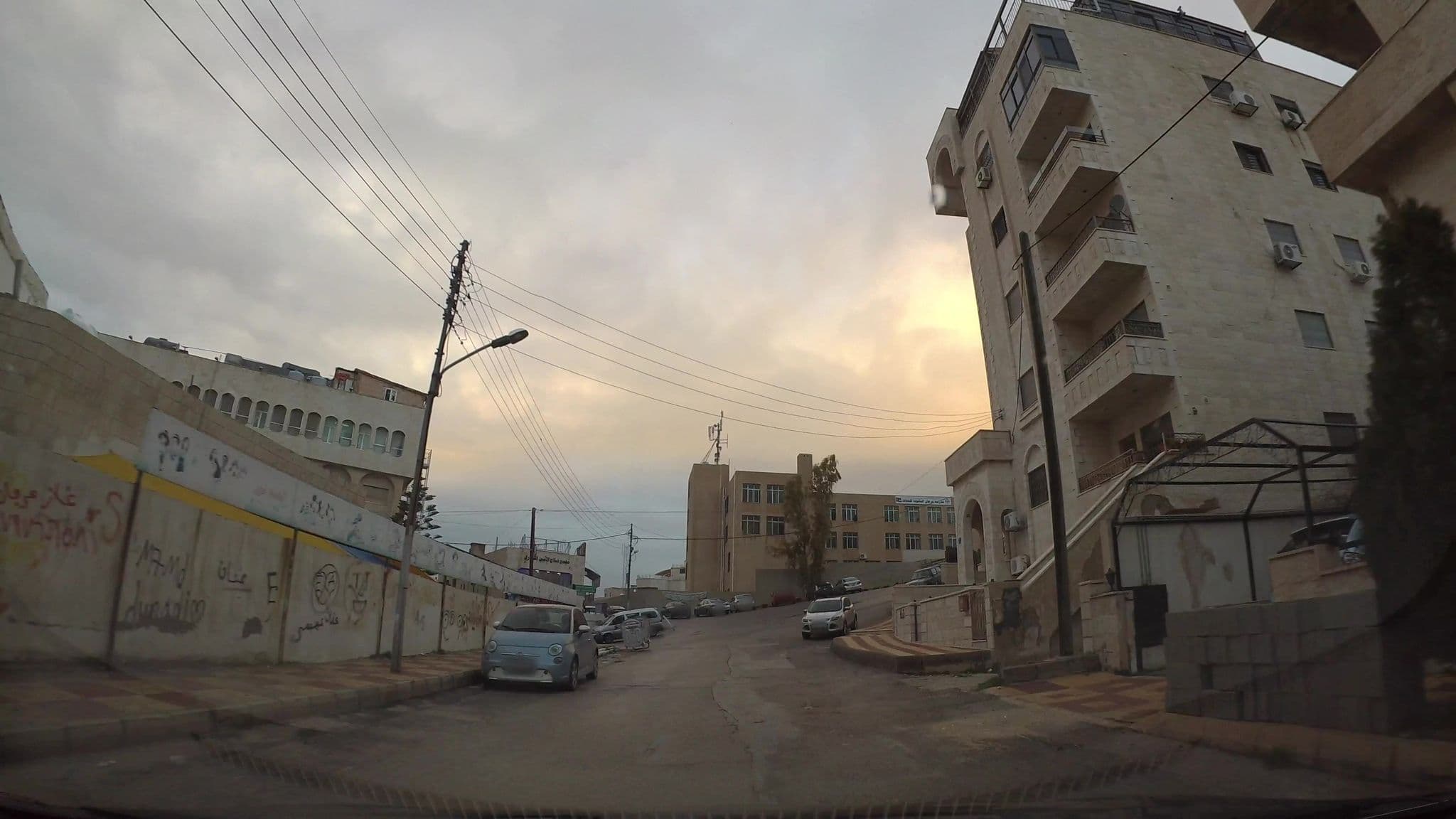 Street view near al nojoom, Al Jubayhah — © kaart_1 (CC BY-SA · Mapillary)