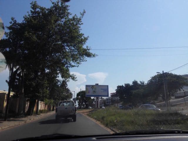 Street view near Holiday Inn, Maputo — © patriciaferrao (CC BY-SA · Mapillary)