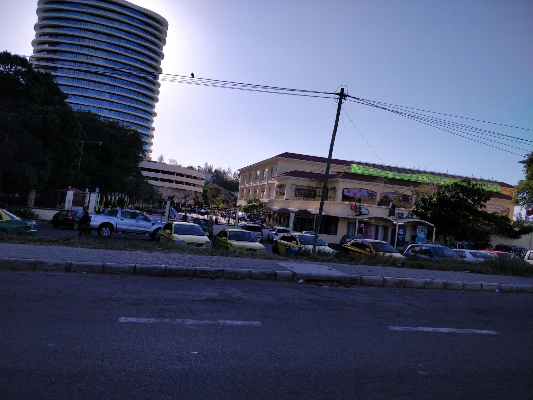 Street view near Swimming Pool, Maputo — © gavinf (CC BY-SA · Mapillary)