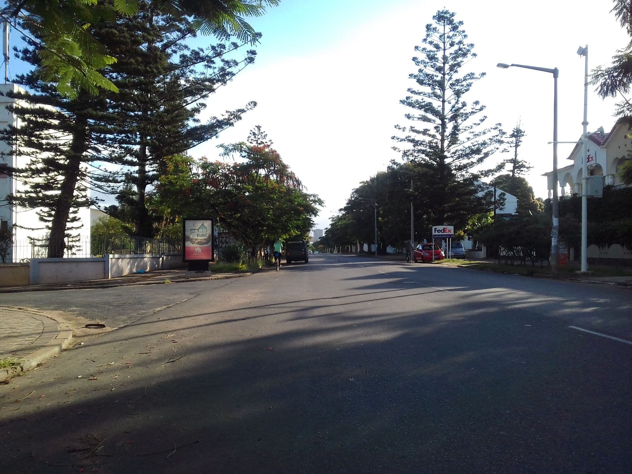 Street view near Stay Inn Hotel, Maputo — © picatoste (CC BY-SA · Mapillary)