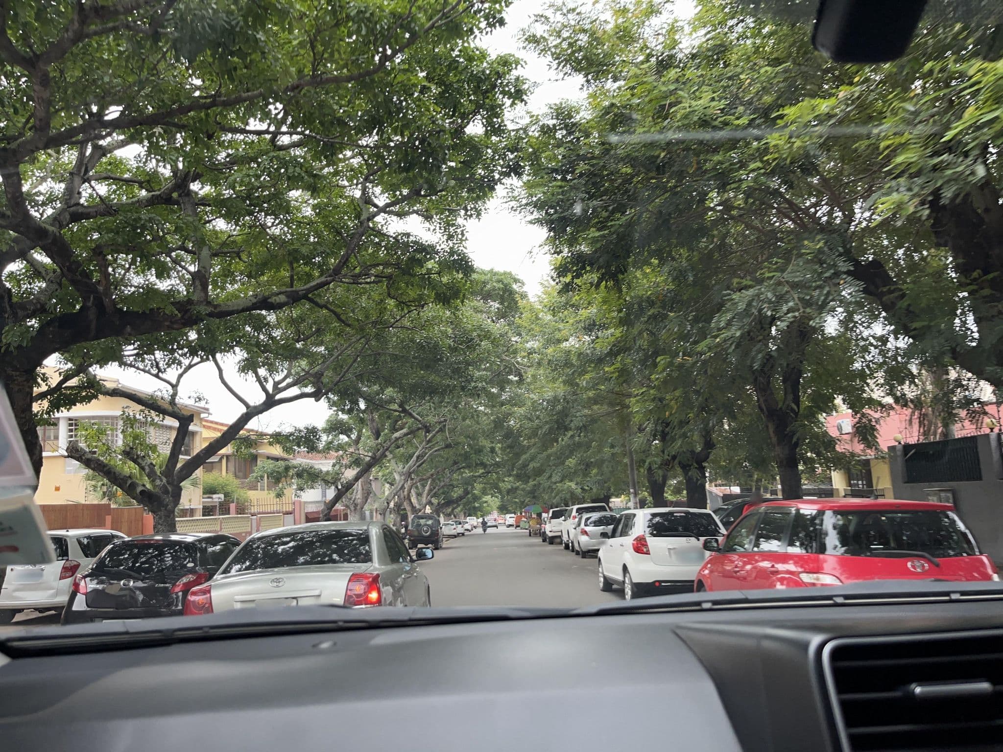 Street view near Moringa Guest House, Maputo — © naalb (CC BY-SA · Mapillary)