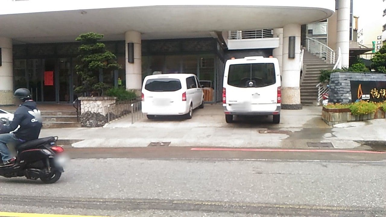 Street view near Penghu Haiyue Hotel, Magong — © adsa562 (CC BY-SA · Mapillary)