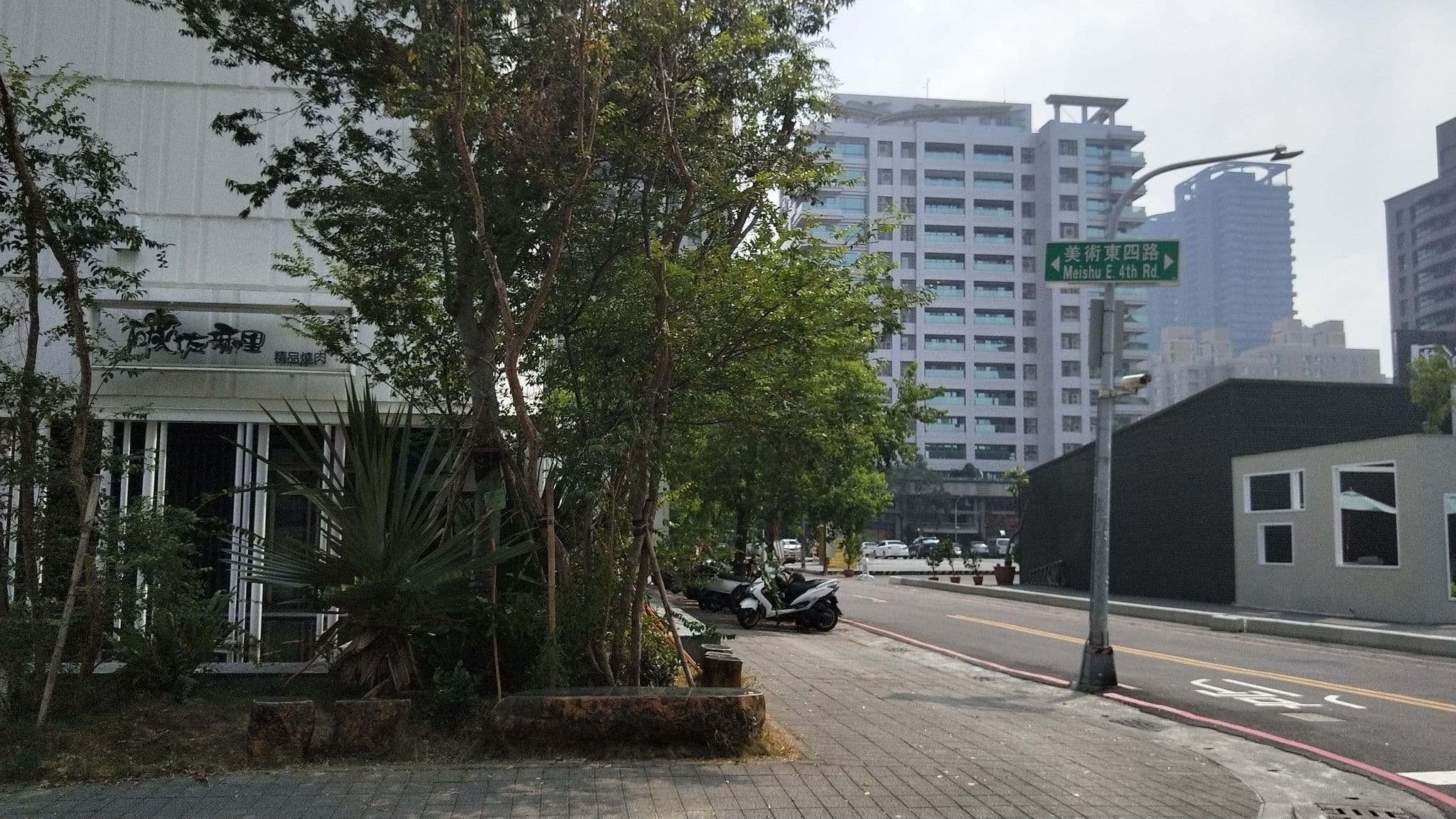 Street view near 日光花園精品汽車旅館, Kaohsiung — © evad806 (CC BY-SA · Mapillary)