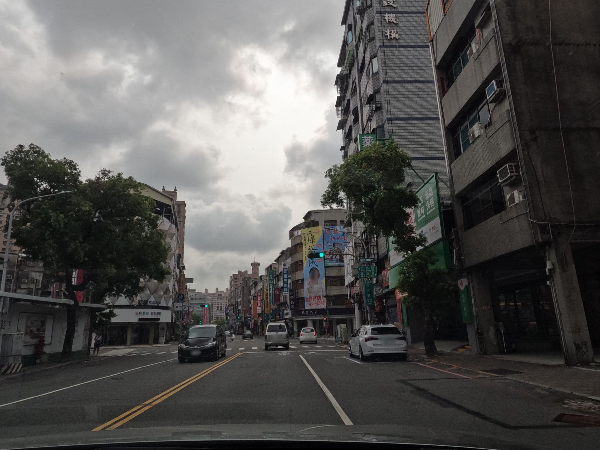 Street view near 荷蘭汽車旅館, Kaohsiung — © littlebtc (CC BY-SA · Mapillary)