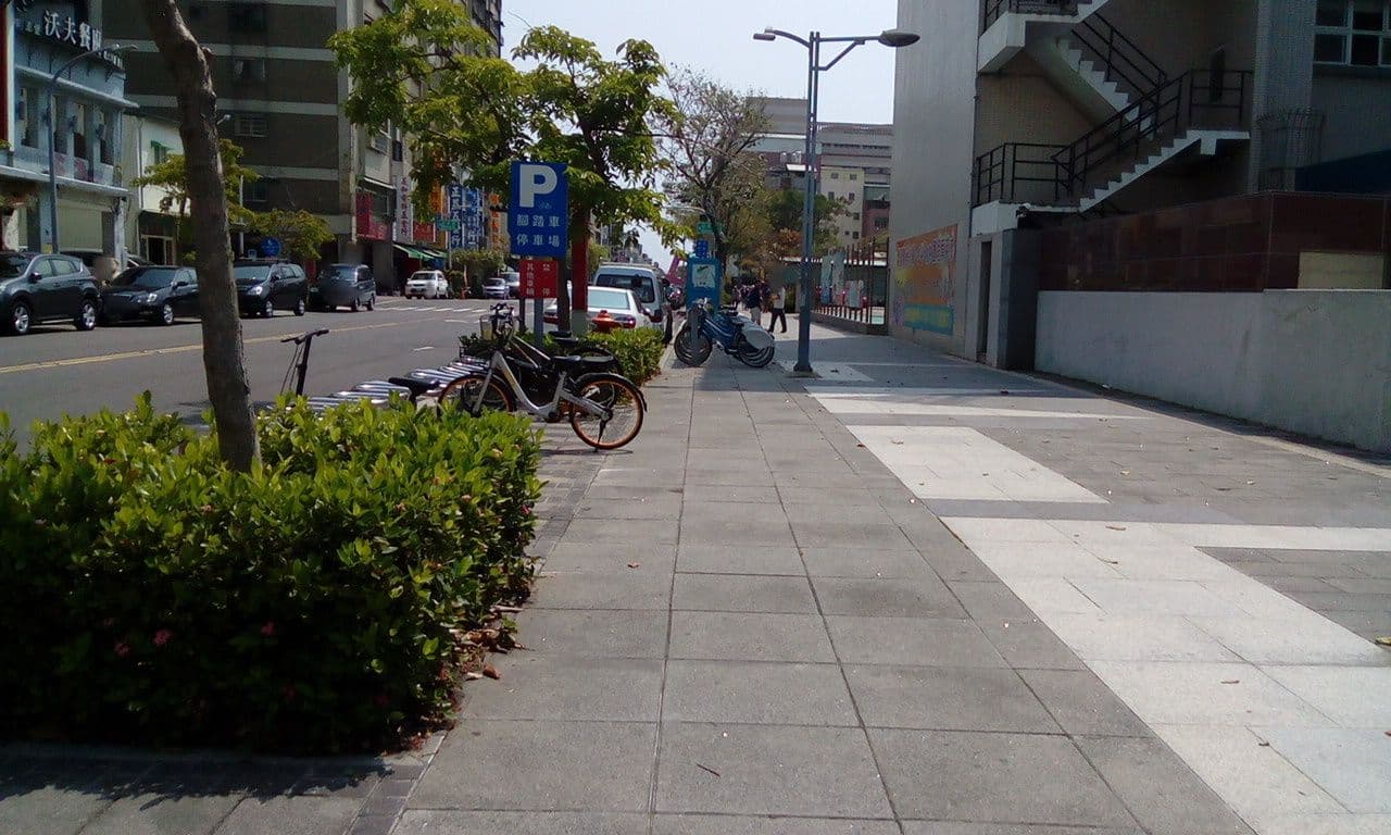 Street view near PIPE Hostel, Kaohsiung — © adsa562 (CC BY-SA · Mapillary)
