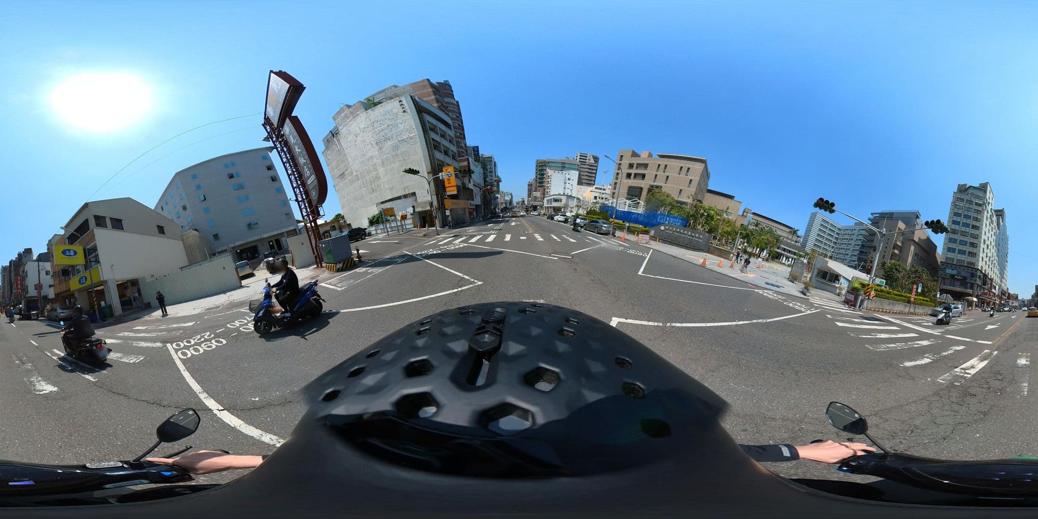 Street view near Oriental Hotel, Tainan — © irvinfly (CC BY-SA · Mapillary)