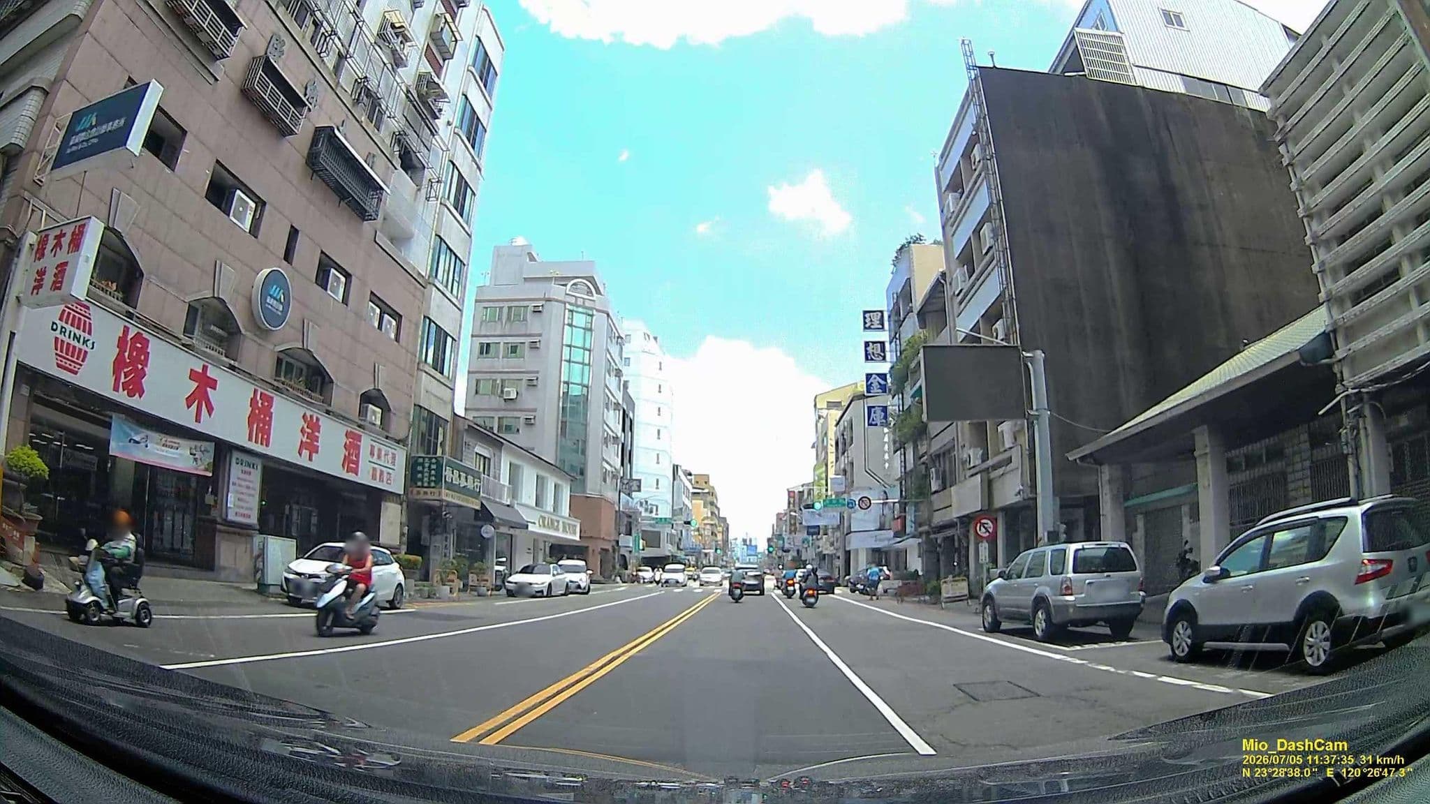 Street view near 葉綠宿。漫漫回嘉, Chiayi City — © hcyen (CC BY-SA · Mapillary)