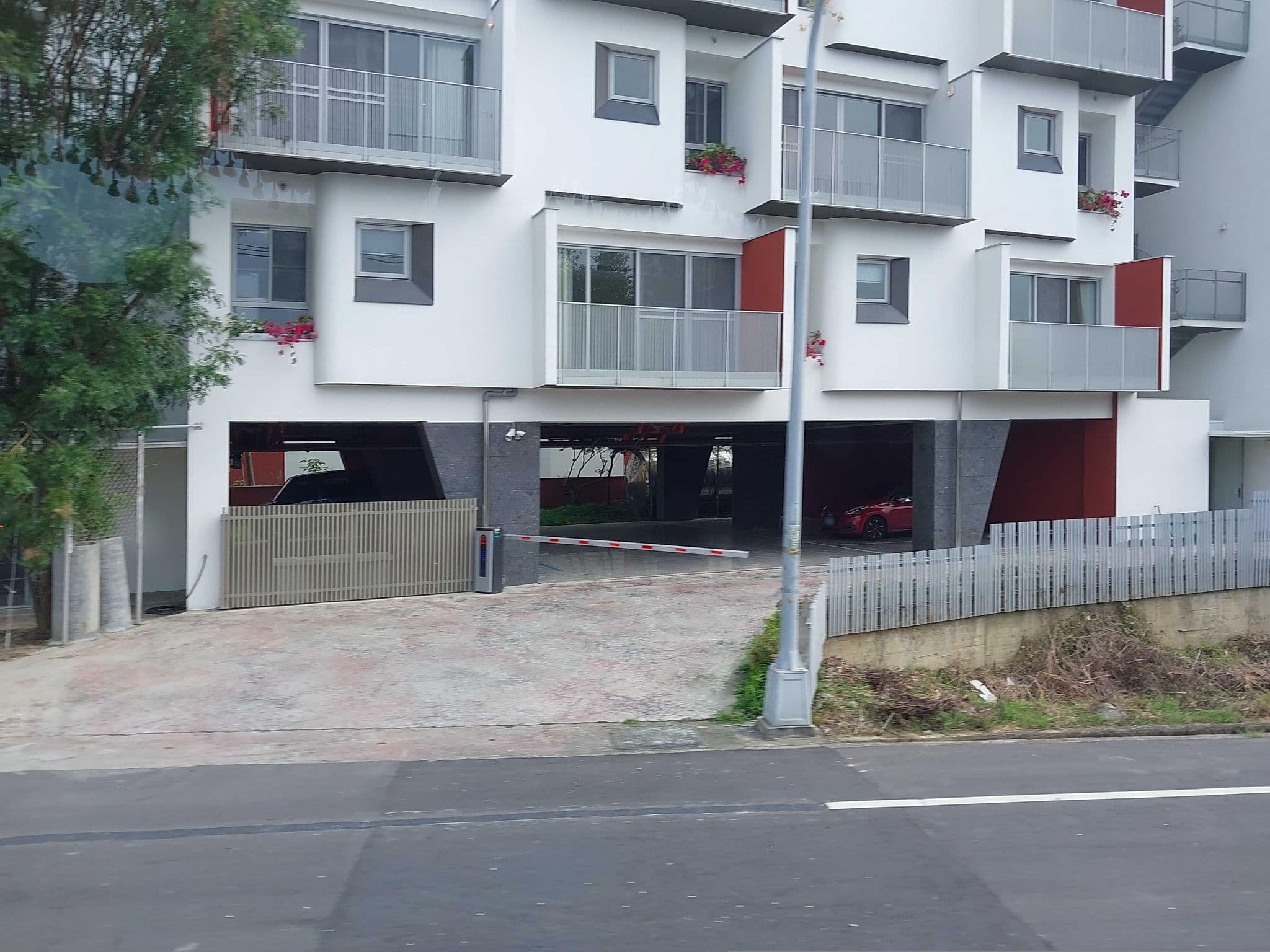 Street view near 里山下民宿, Chiayi City — © ChenJJ (CC BY-SA · Mapillary)