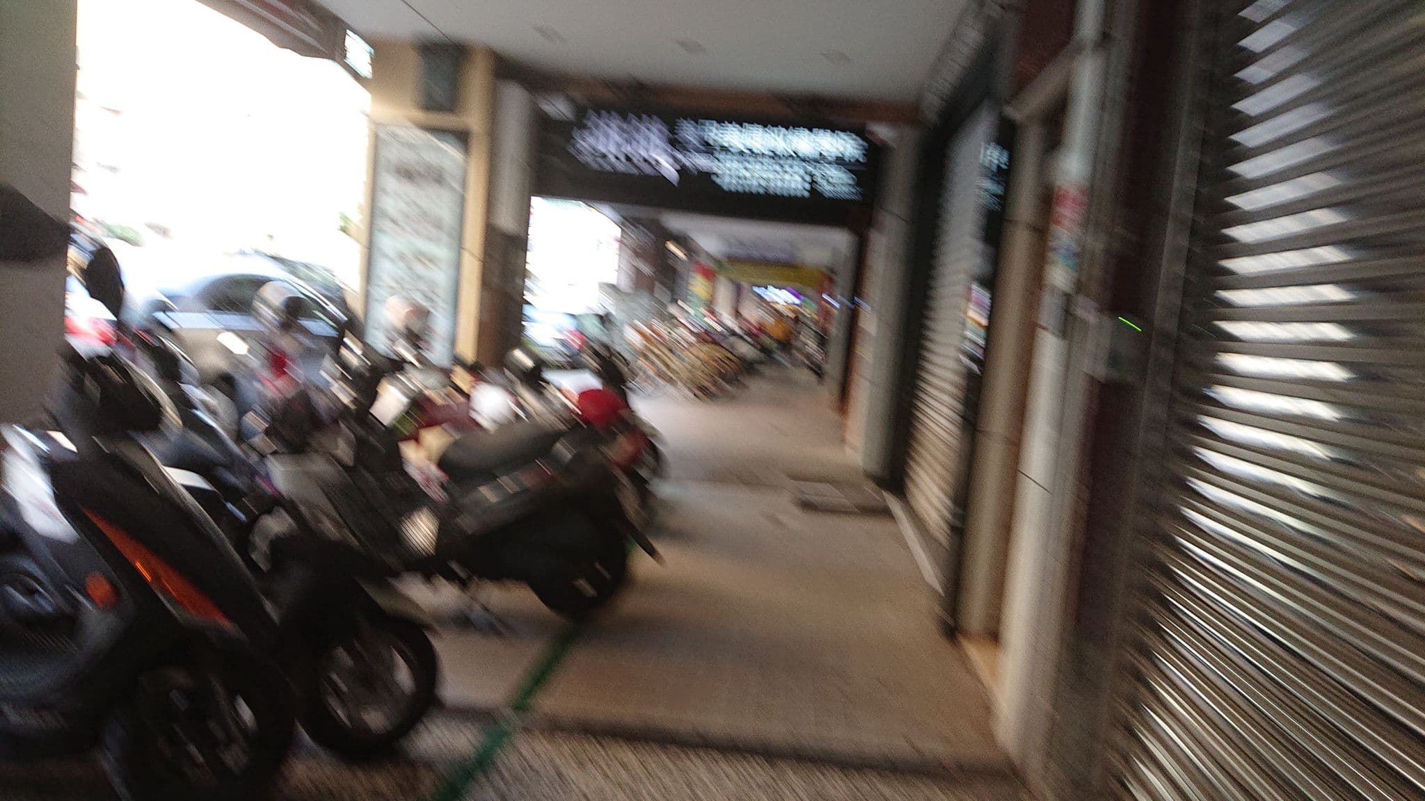 Street view near 六圓南鯤島獅, Tainan — © alllenwang (CC BY-SA · Mapillary)