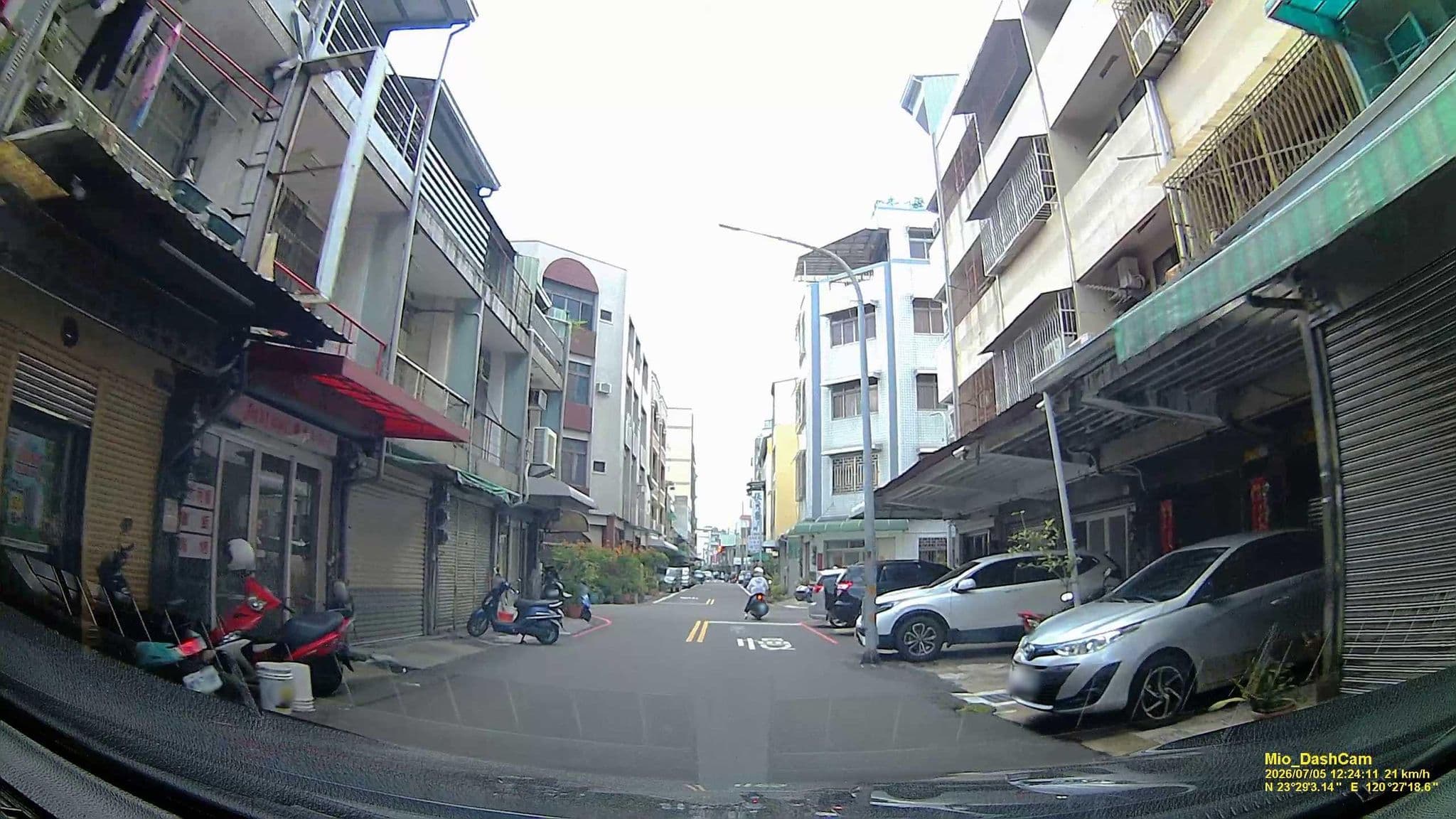 Street view near 吉祥旅社, Chiayi City — © hcyen (CC BY-SA · Mapillary)