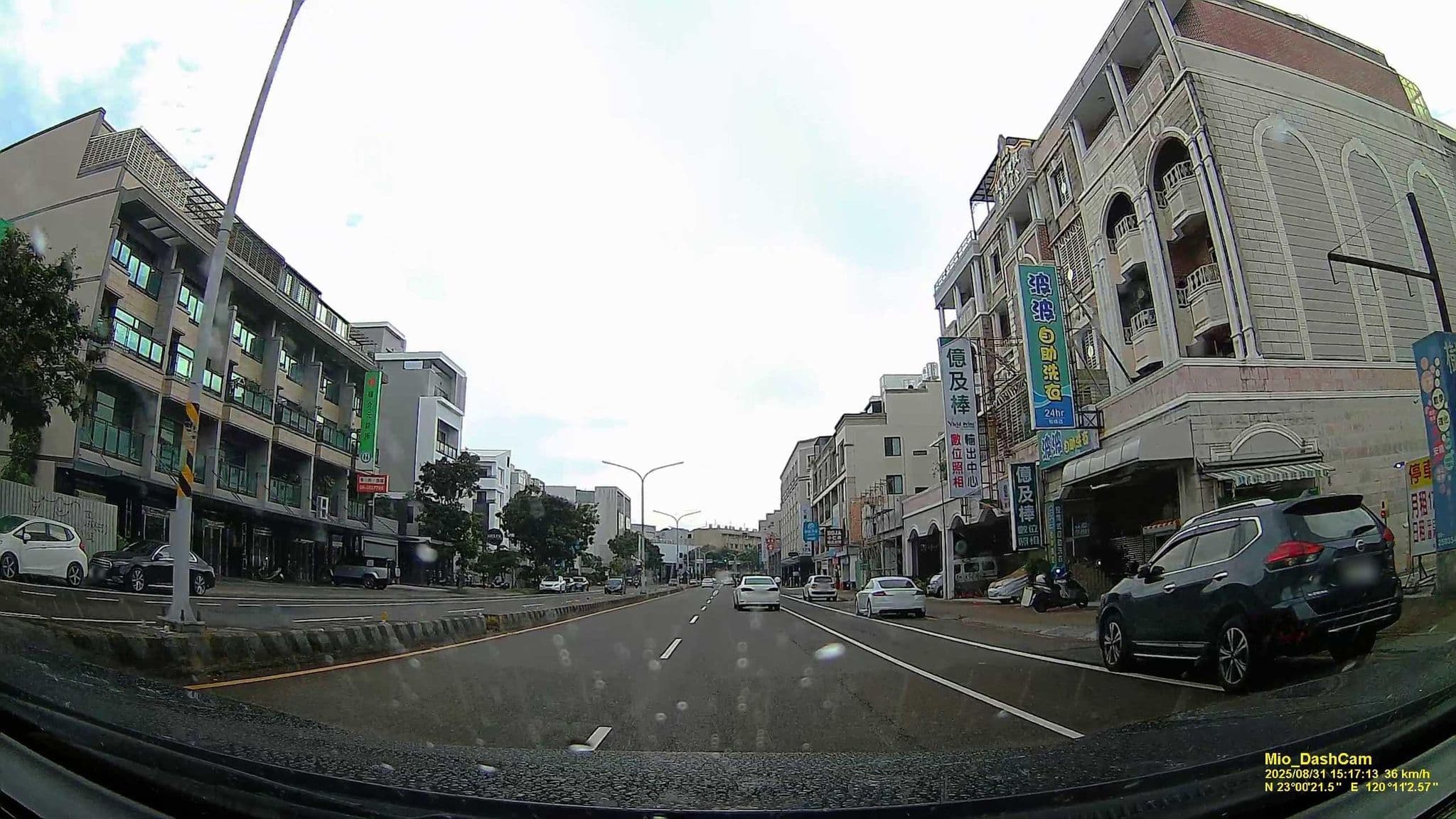 Street view near 南法。小步舞曲, Tainan — © hcyen (CC BY-SA · Mapillary)