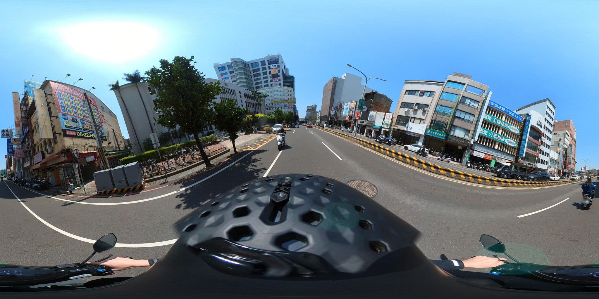 Street view near 漢宮大飯店, Tainan — © irvinfly (CC BY-SA · Mapillary)