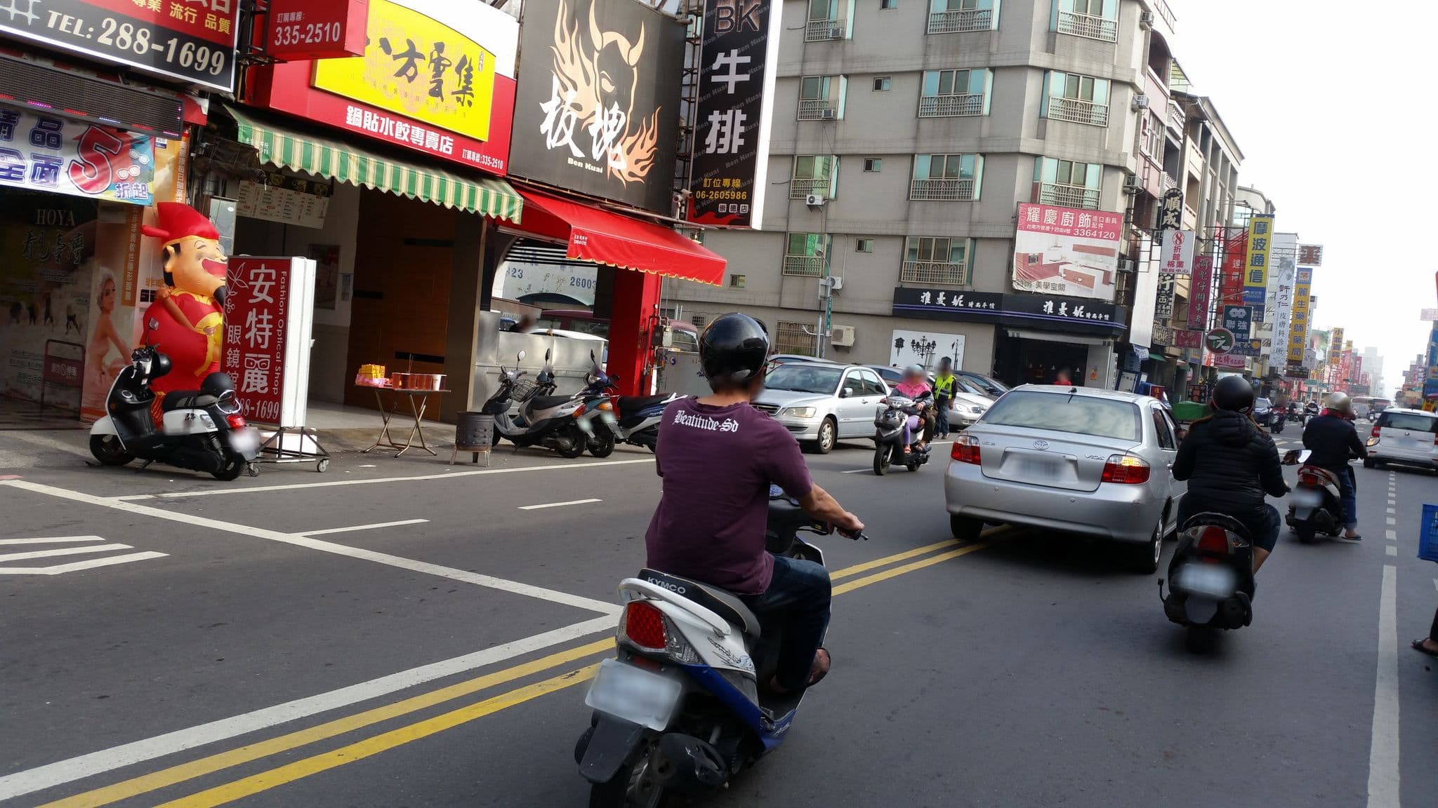 Street view near 納多利 Motel, Tainan — © hsiaopailien (CC BY-SA · Mapillary)